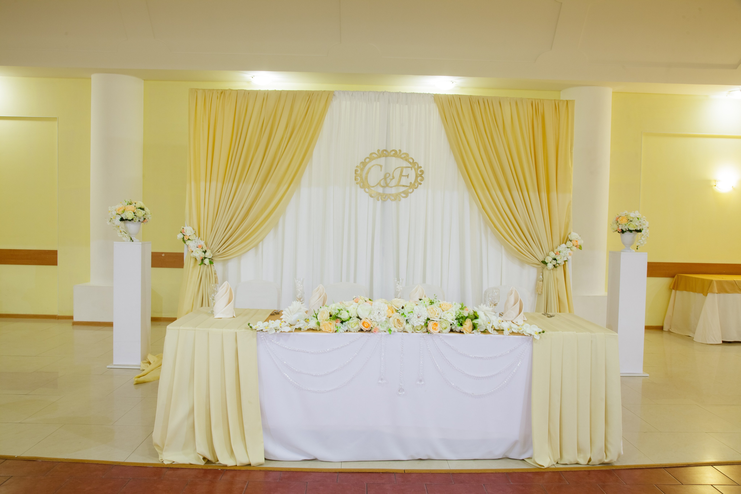 Банкетный зал «Амакс Отель». Фотограф Сергей Феденко