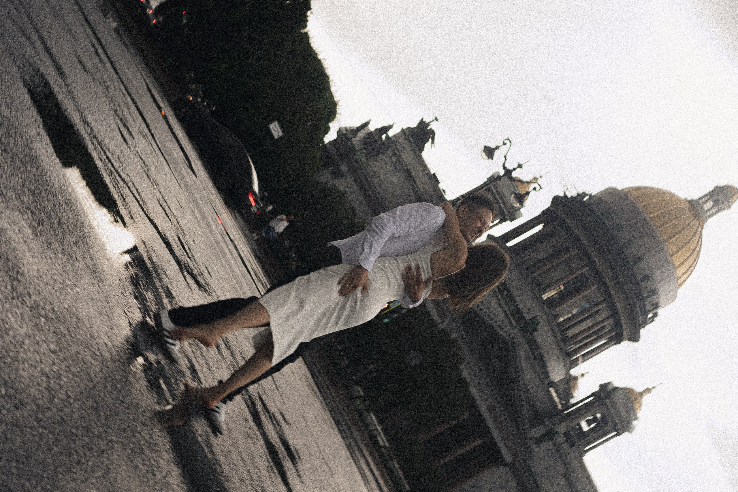 СВАДЕБНАЯ ФОТОСЕСИСИЯ В МЕТРО И ВОЗЛЕ ИСАКИЕВСКОГО СОБОРА В ДОЖДЬ. Профессиональный фотограф, Санкт-Петербург — Виктория Богомолова