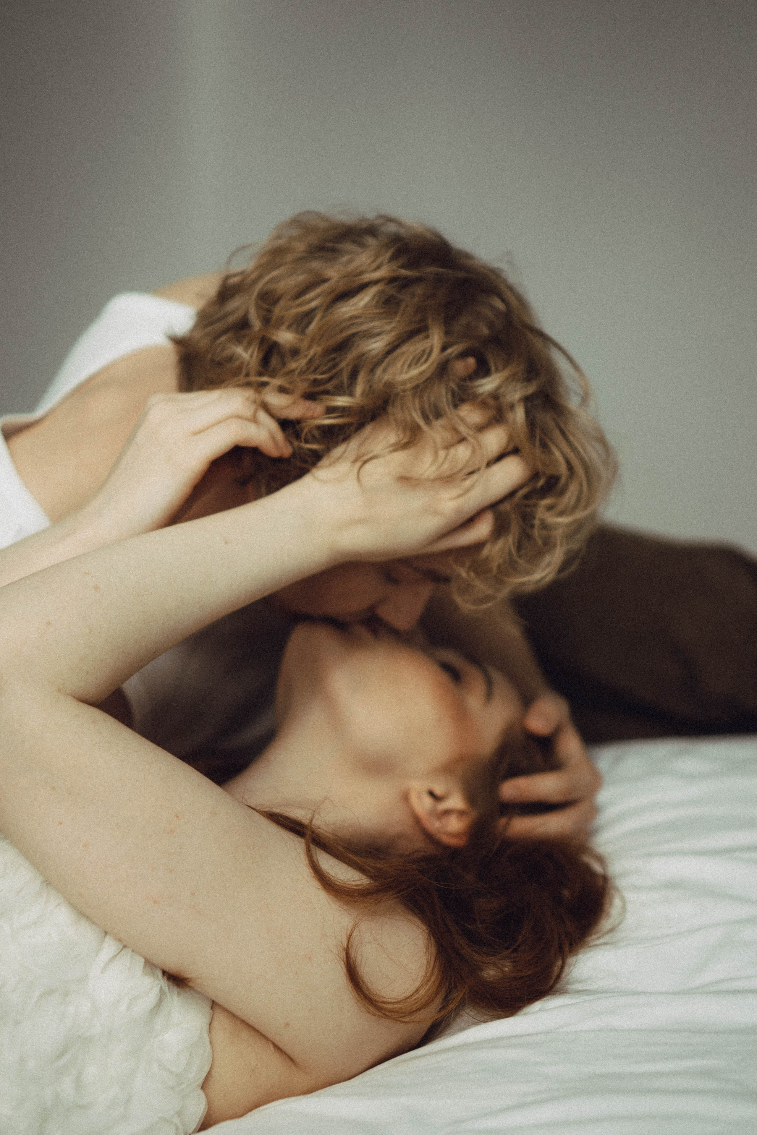 СВАДЕБНАЯ СЬЕМКА В ОТЕЛЕ. СБОРЫ ЖЕНИХА И НЕВЕСТЫ И ТАКЖЕ ТОР И ПОДГОТОВКА К ПРОГУЛКЕ. Профессиональный фотограф, Санкт-Петербург — Виктория Богомолова