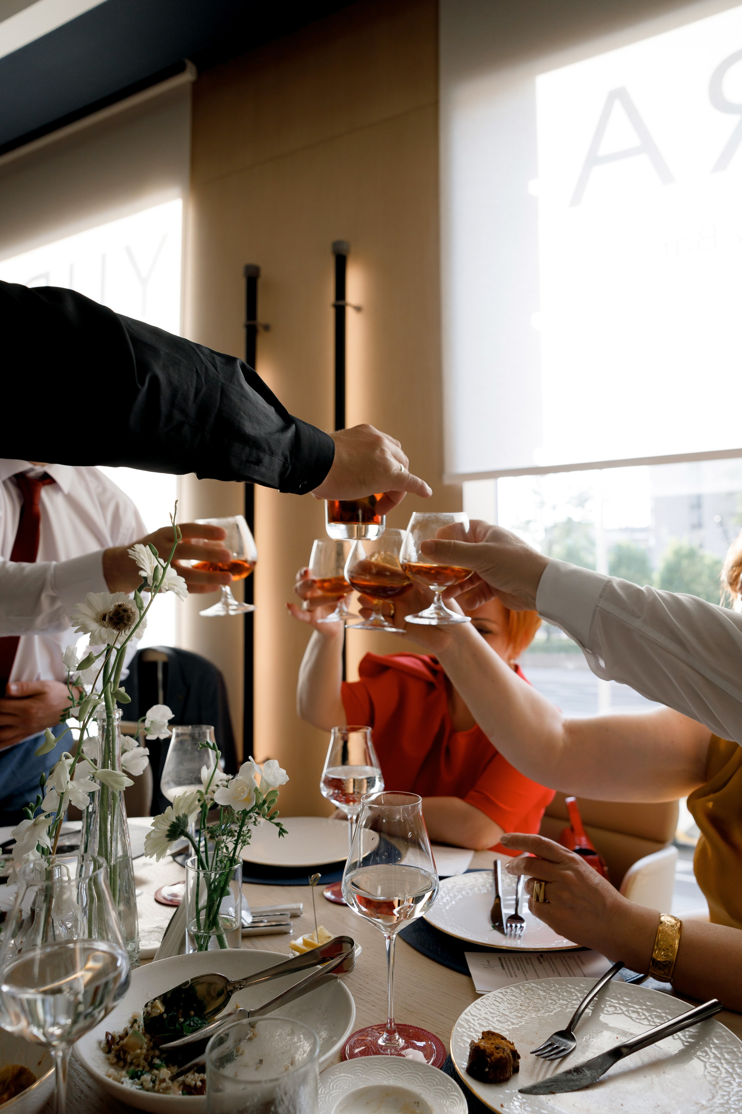 Свадьба в отеле Мовенпик и роспись в Регистрация брака в особняке «Роял». Свадебный фотограф в Москве и Санкт-Петербурге Денис Ходюков