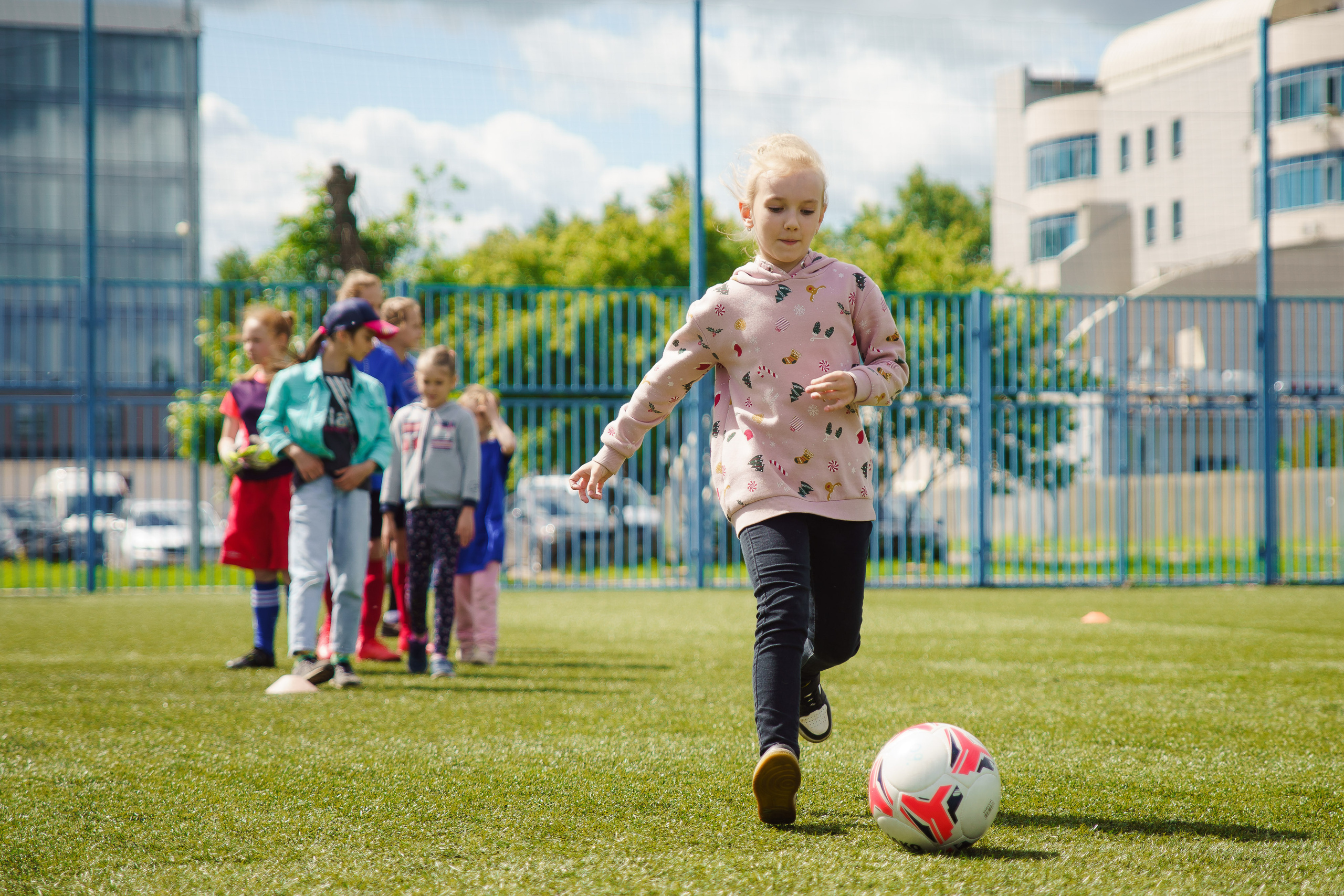 Открытое занятие по футболу для девочек — г. Ярославль. Репортажный фотограф Сергей Сажин г. Ярославль