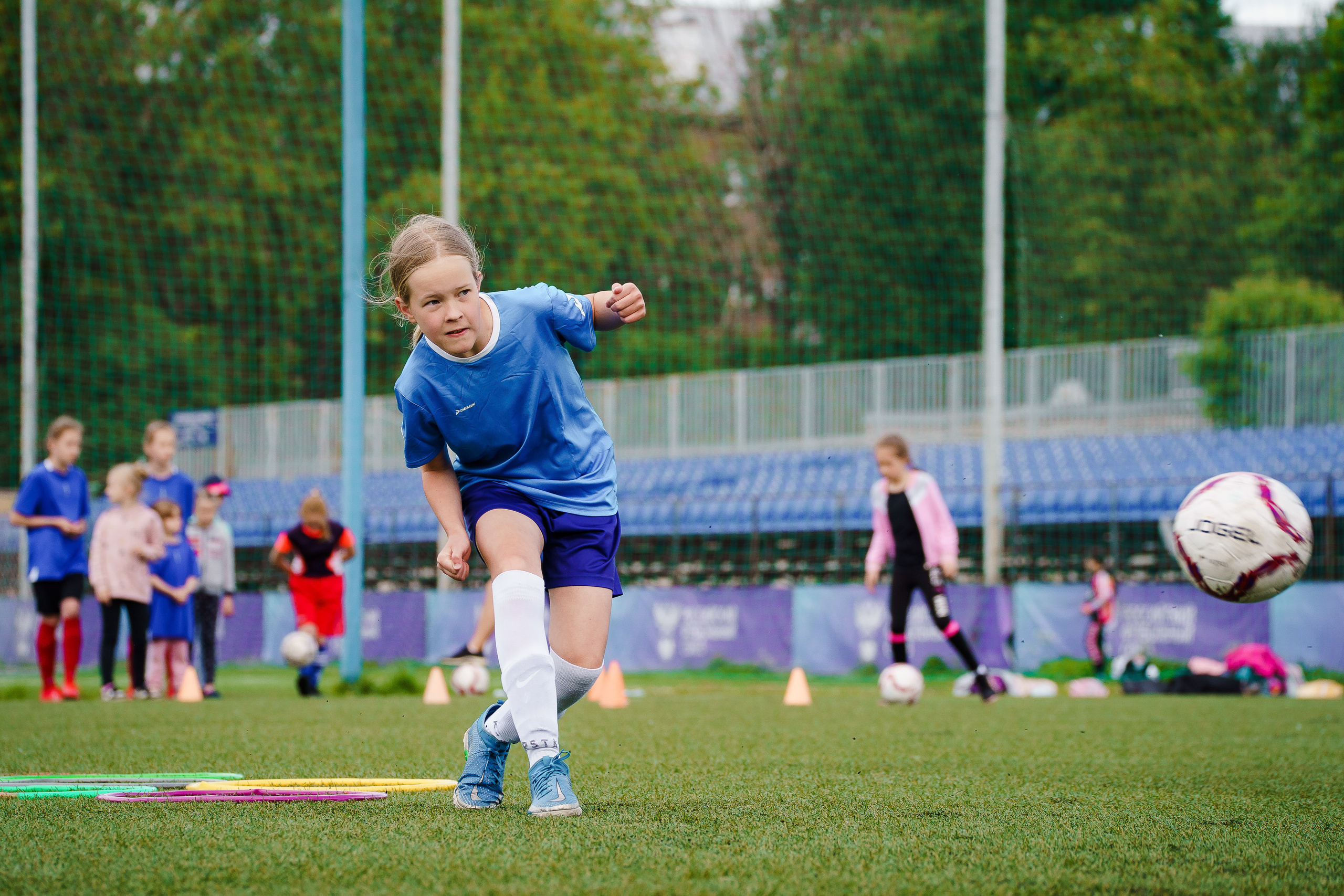 Открытое занятие по футболу для девочек — г. Ярославль. Репортажный фотограф Сергей Сажин г. Ярославль