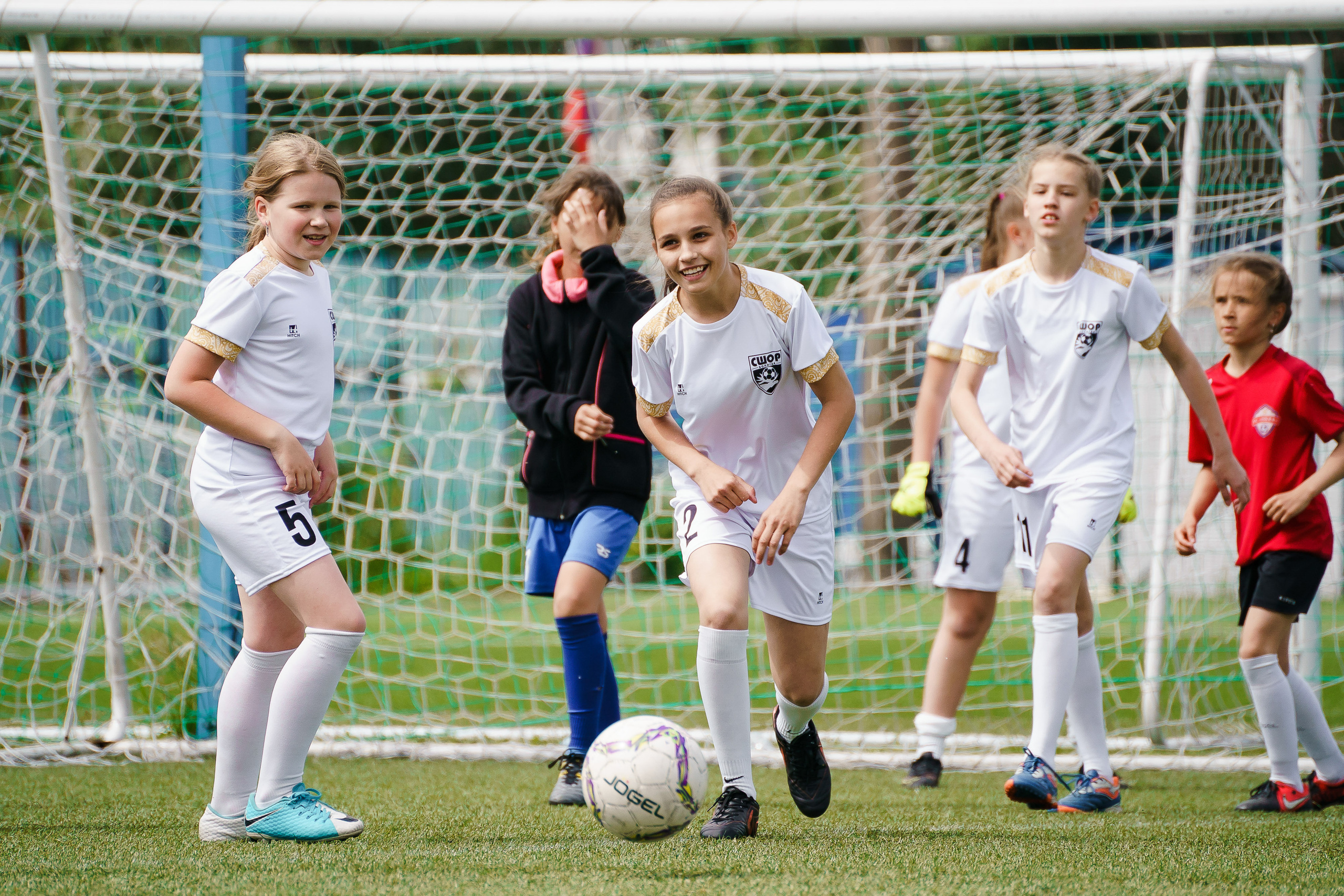 Открытое занятие по футболу для девочек — г. Ярославль. Репортажный фотограф Сергей Сажин г. Ярославль