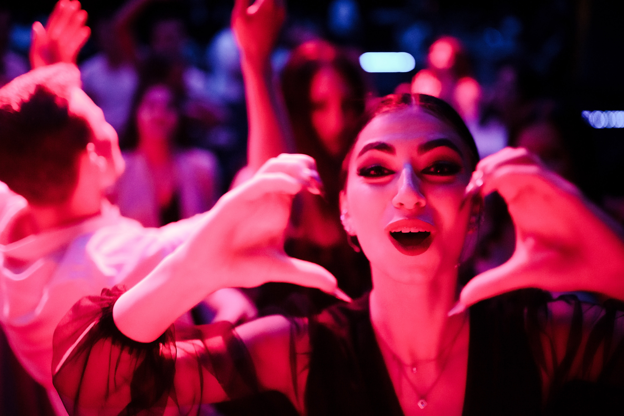 Выпускной 11 классы — 18 школа г. Ярославль. Репортажный фотограф Сергей Сажин г. Ярославль