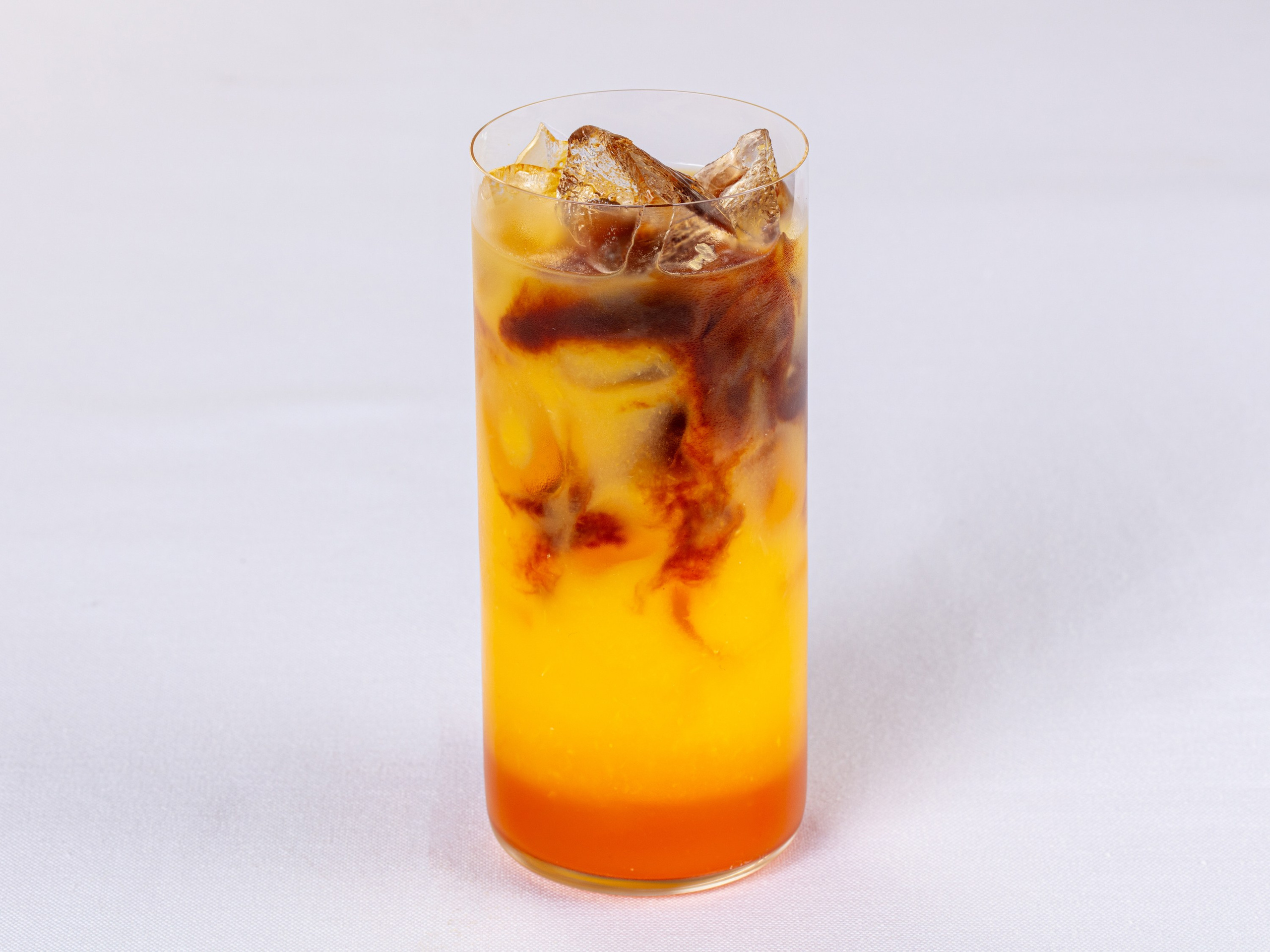 Фотосъемка суши и роллов. Заказ по тел.: +7 (906) 006-90-22. Фуд-фотограф Андрей Старостин — съемка еды в Москве. 9000 руб. в час