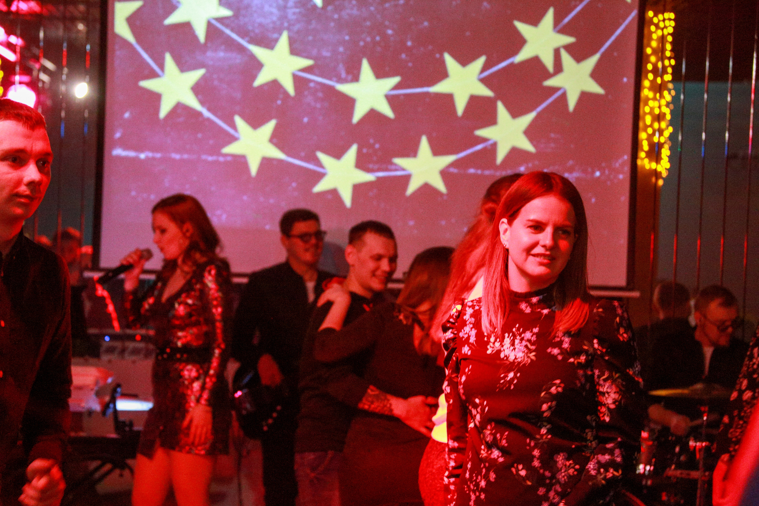 Корпоратив в Перми. Репортажная фотосъемка. Фотограф Пермь. Фотосессия в фотостудии Перми и на свежем воздухе