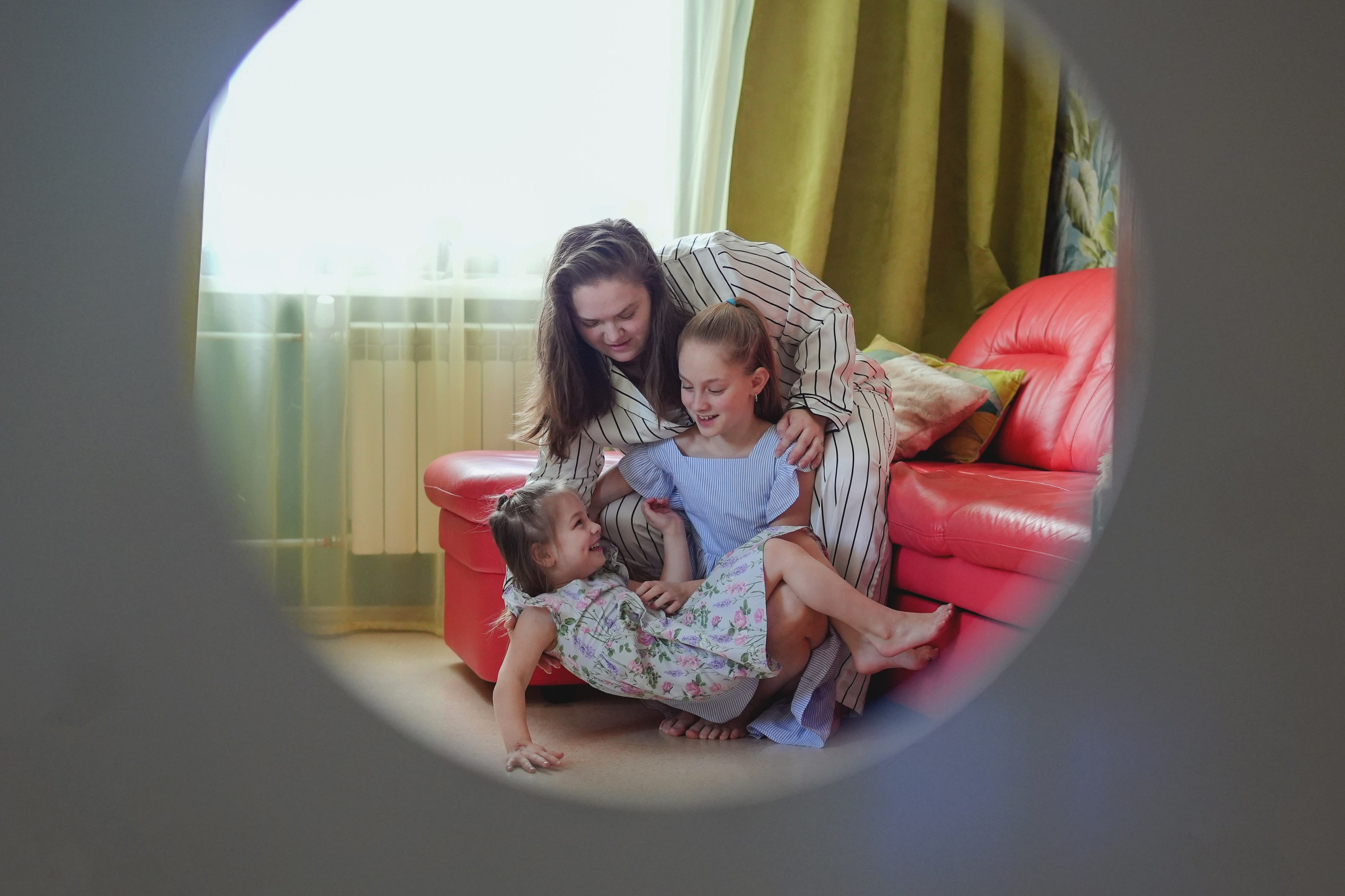 Домашняя фотосъёмка. Детский и семейный фотограф в Сертолово Регина Хабибуллина