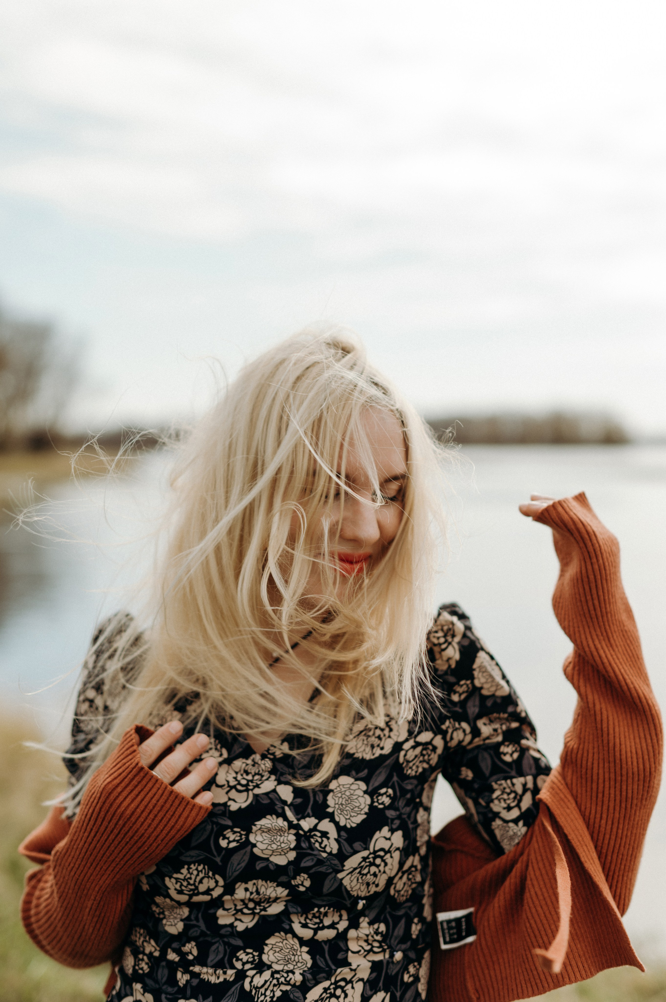 Осенняя прогулка на берегу. Фотограф в Абакане и Минусинске