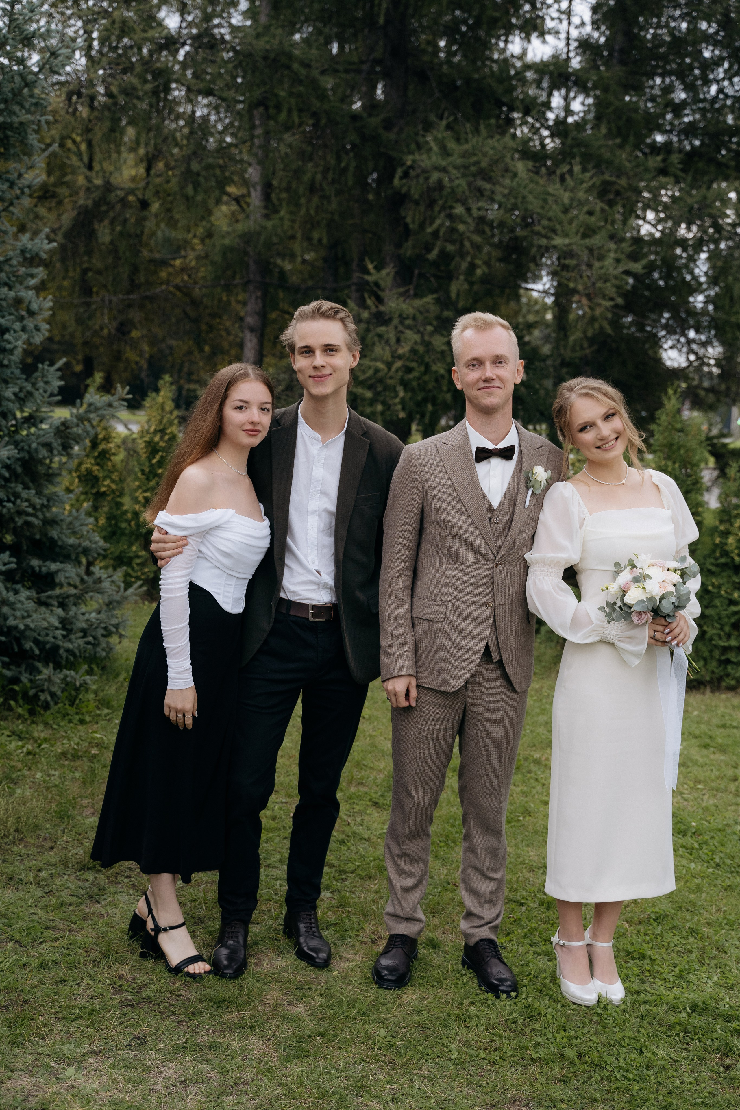 Саша и Даша. Свадебный и семейный фотограф в Новосибирске Наталья Зорина