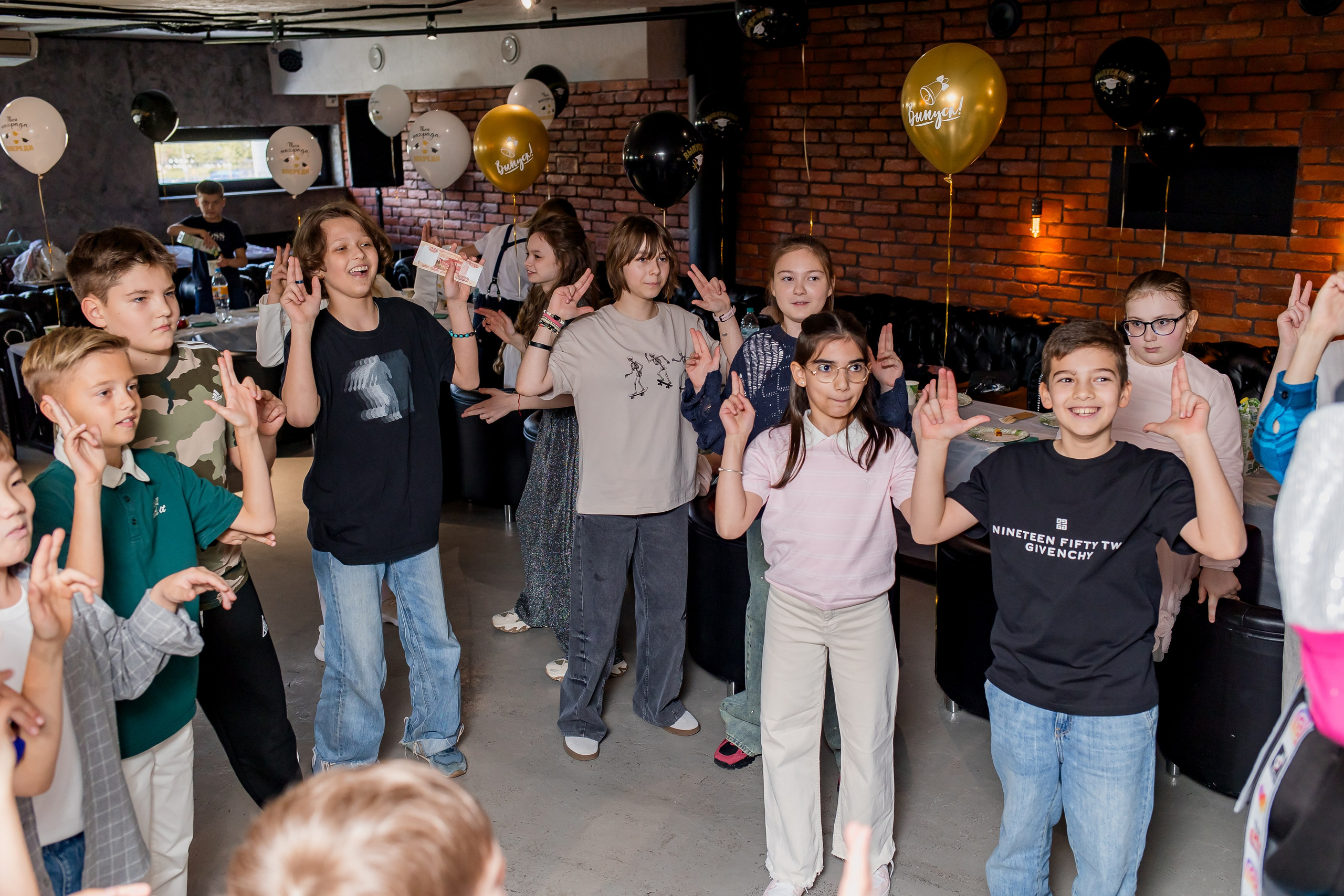 Выпускной 4 класс. Фотограф в Москве Авдеева Мария