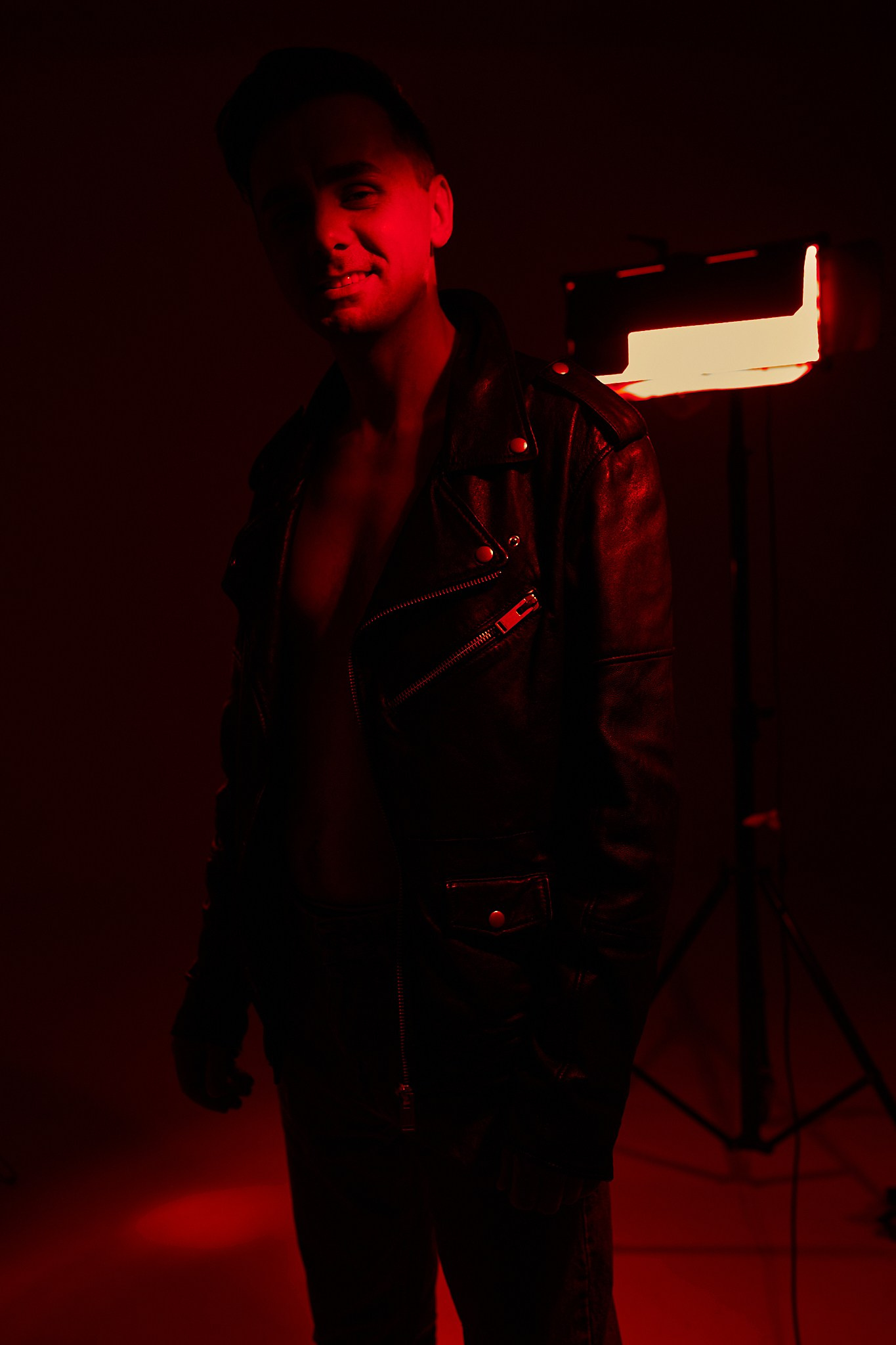 Пресет КРАСНЫЙ. Фотограф  Уфа, Москва, Казань, Питер Ильдар Кудабаев