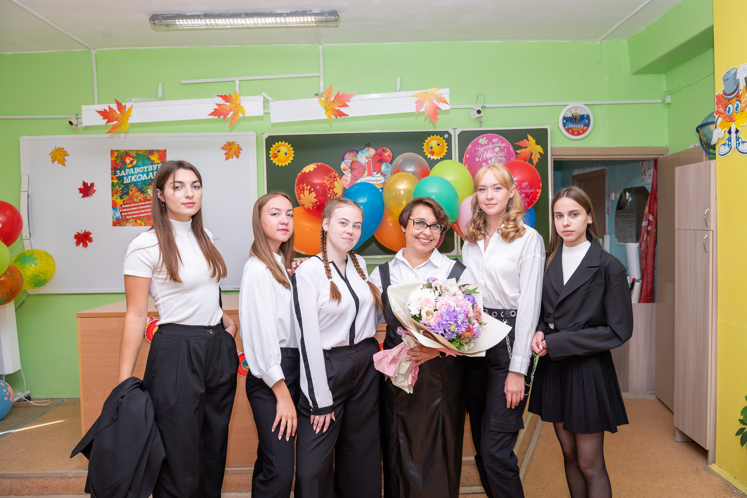 Школьная фотосессия в Туле. Портретный, семейный, свадебный фотограф. Бизнес, контент съёмка. Тула