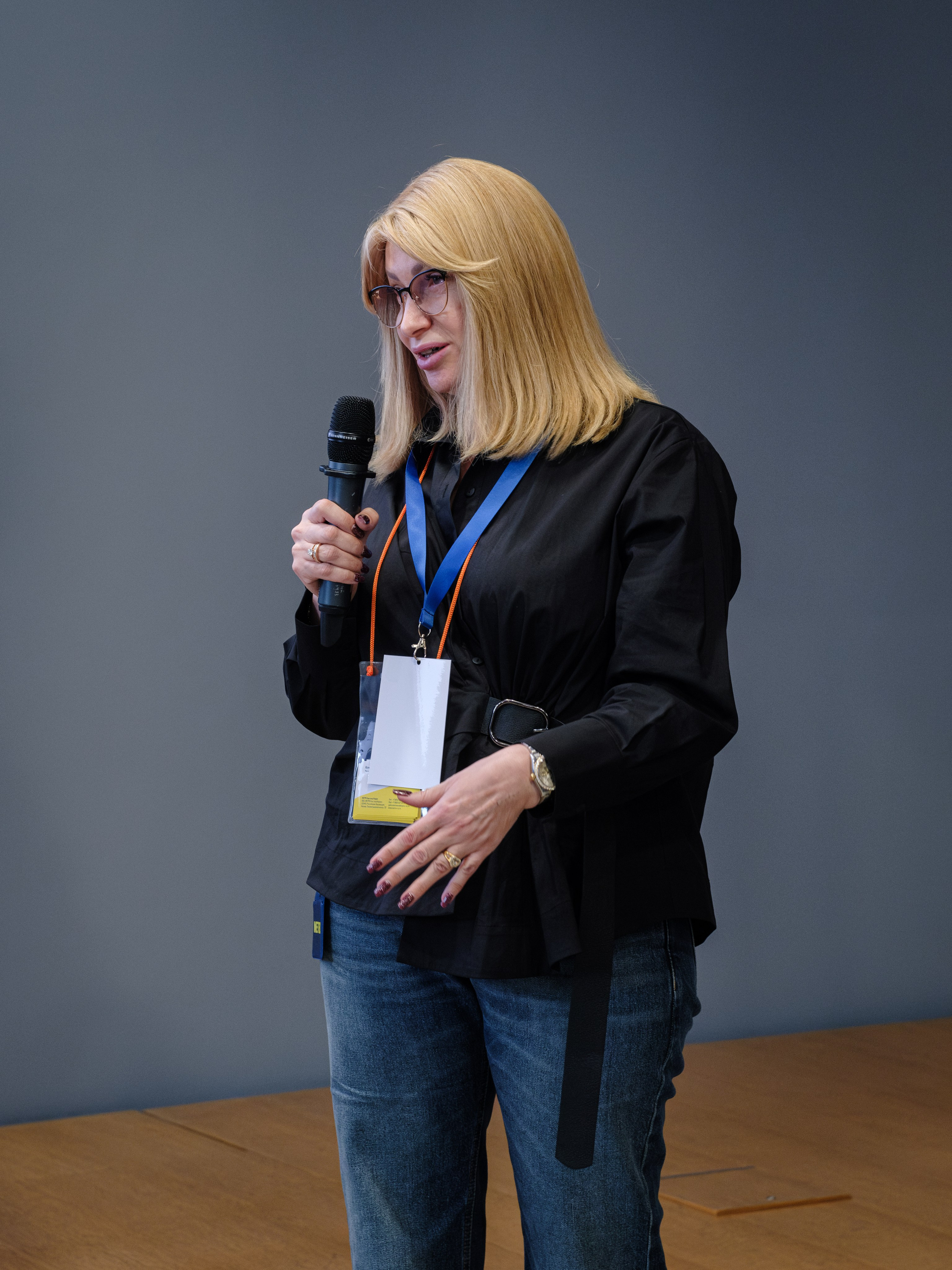 METRO. Репортажный и портретный фотограф в Москве Илья Спиридонов