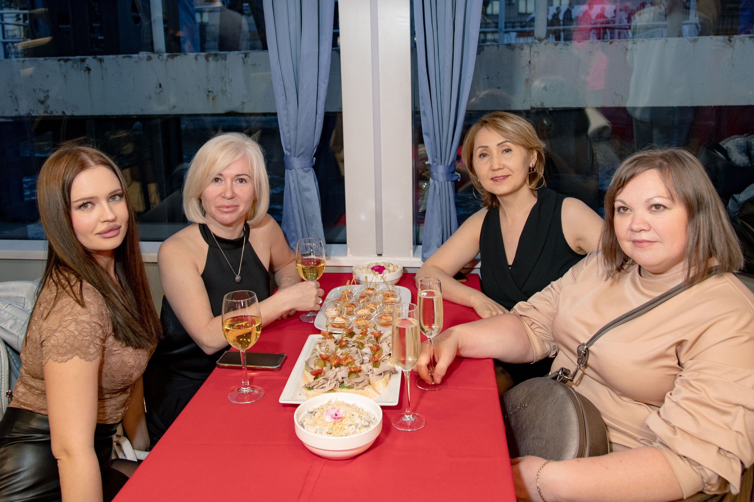 Company party. Фотограф Махлаева Виктория/Санкт-Петербург