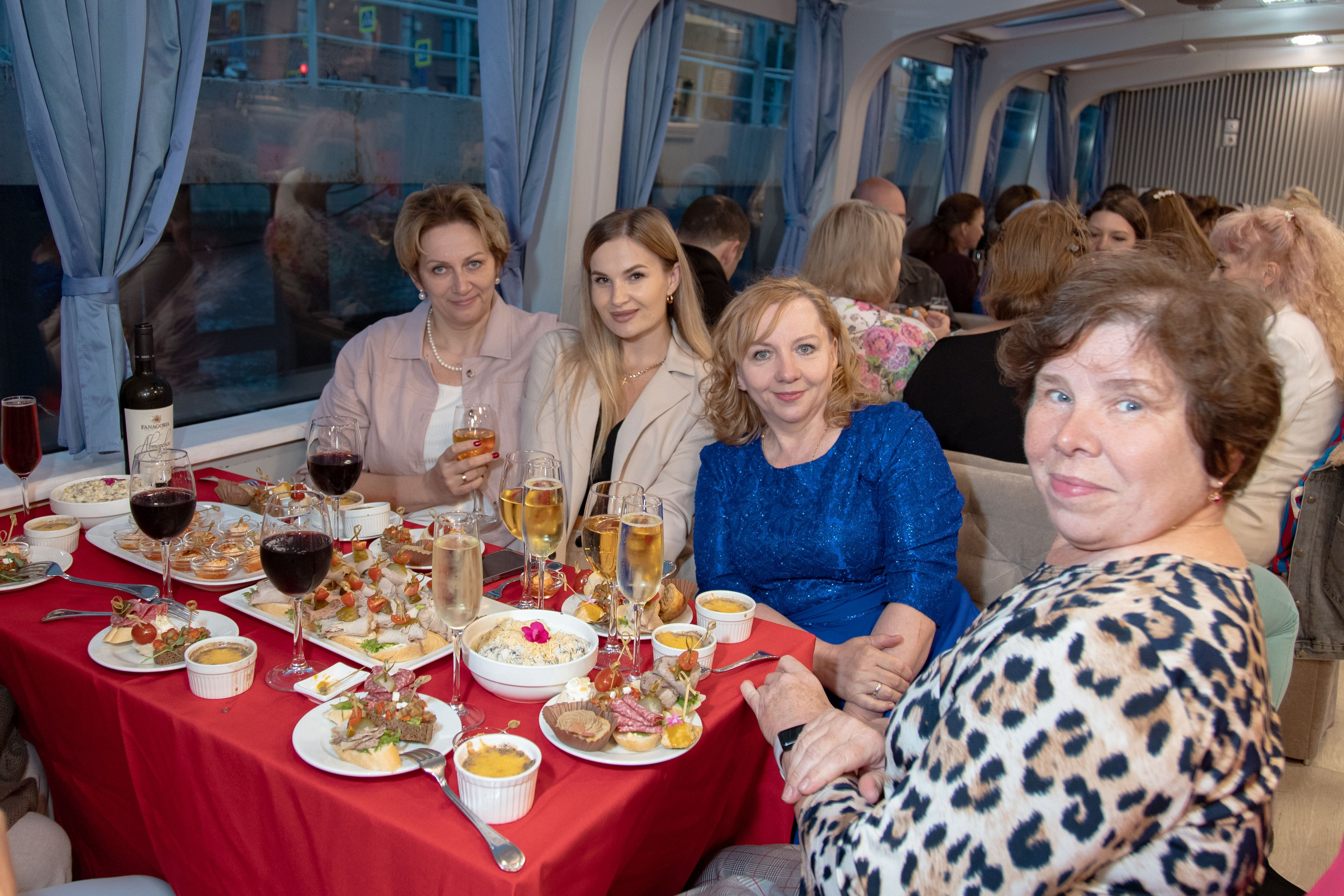 Company party. Фотограф Махлаева Виктория/Санкт-Петербург