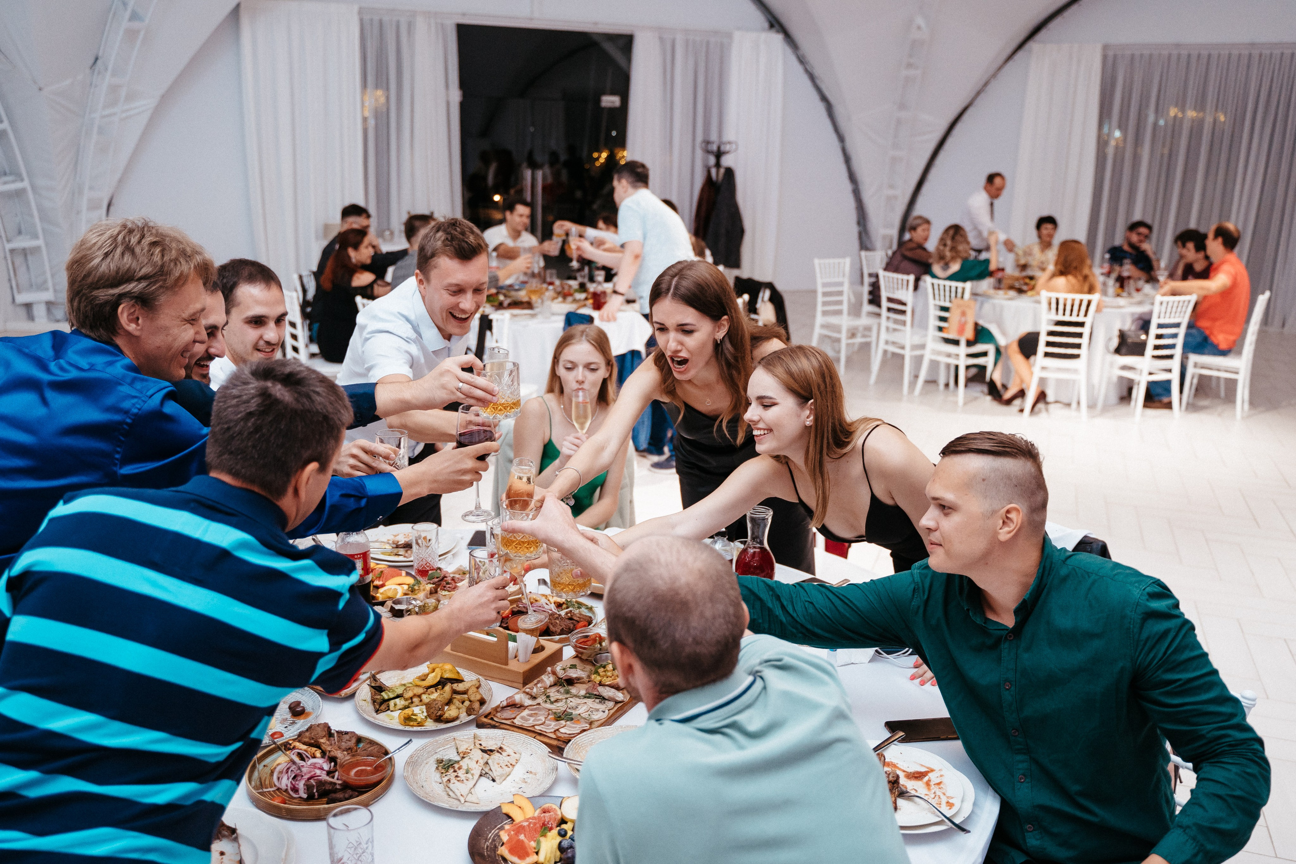 Ави Центр. Свадебный фотограф в Симферополе