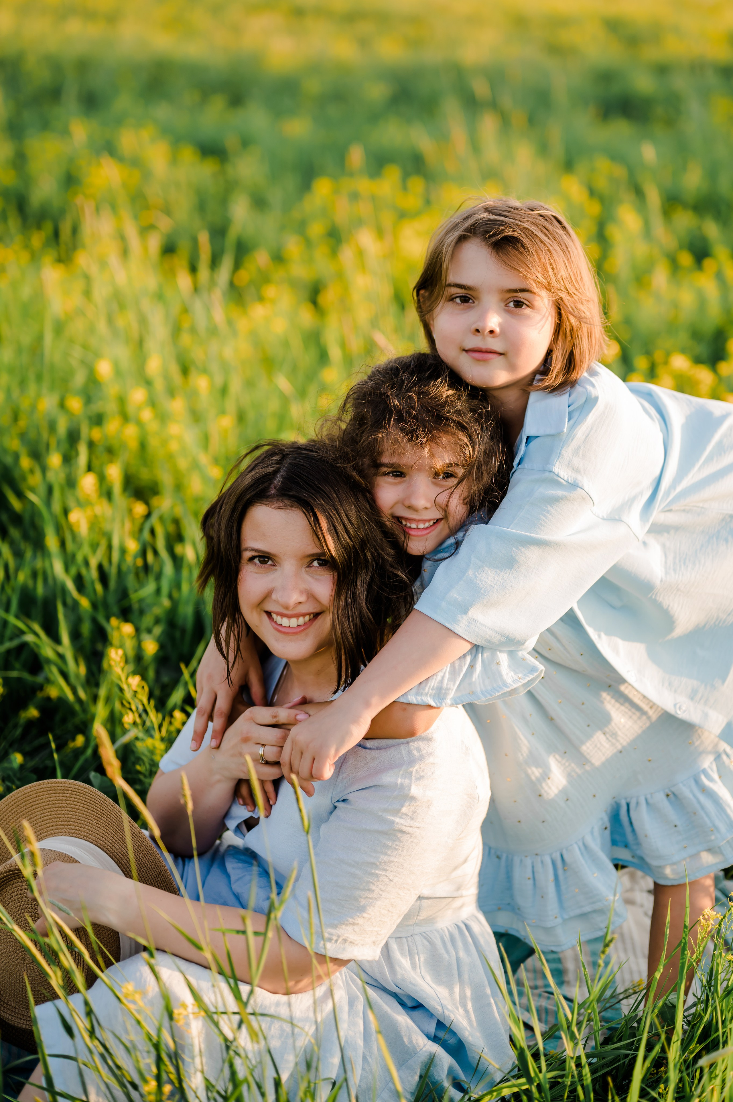 Анна, Дарья и Мария. Рапс. Свадебный и семейный фотограф Евгения Кононова