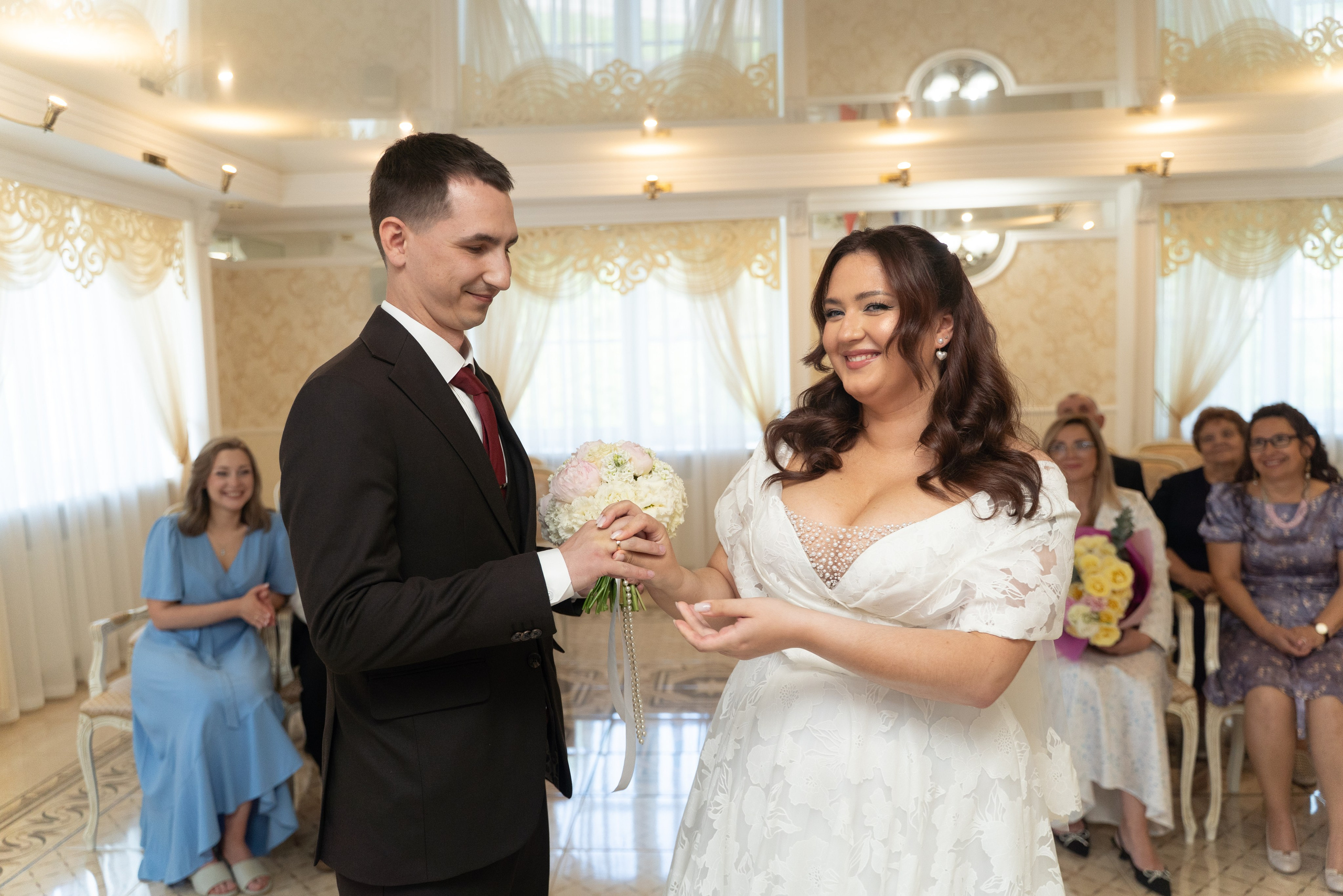 История в ЗАГСе Петергофа. Professional photoartist in St. Petersburg (wedding, reportage, portrait, model book, love story) Alexander Shvedov