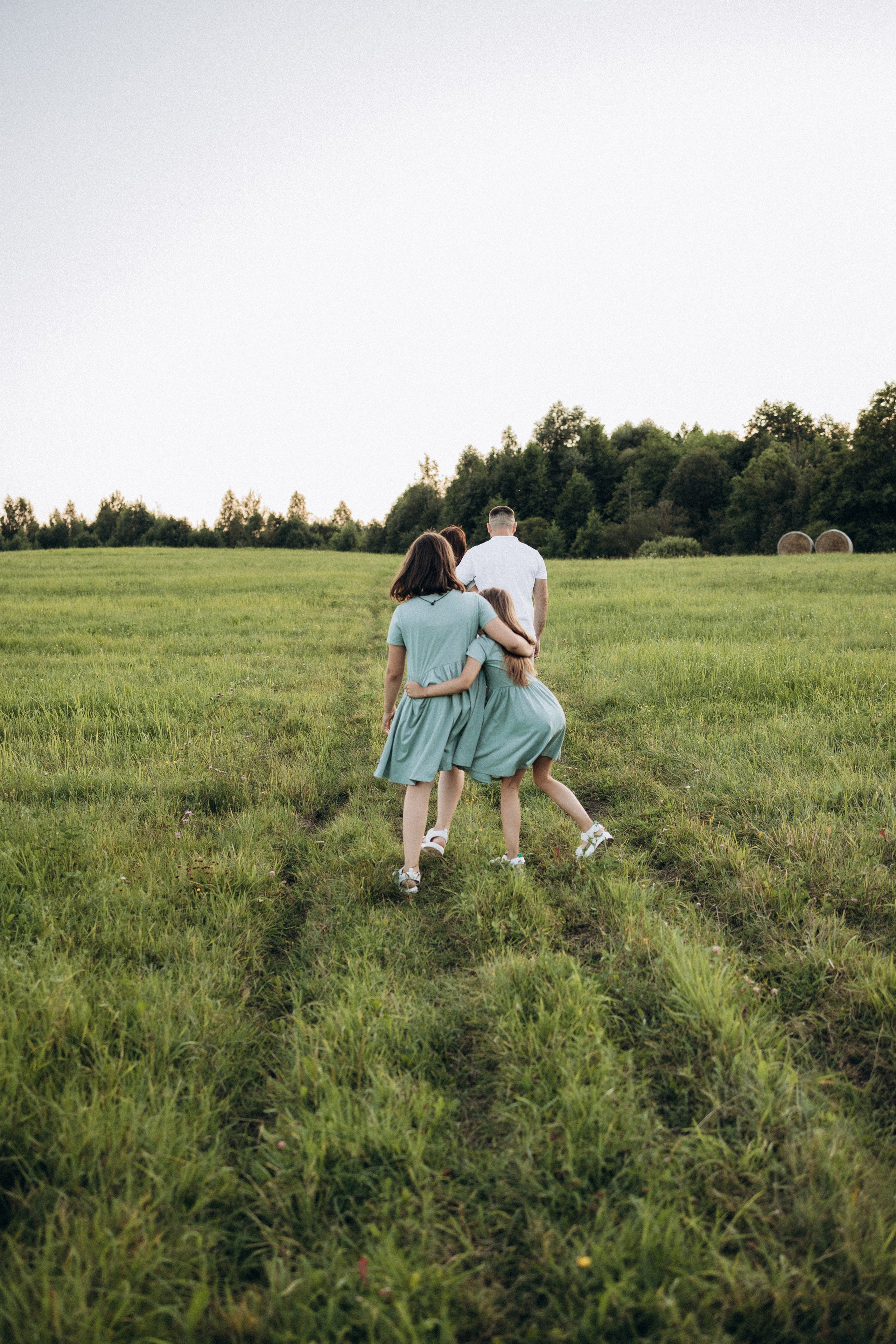 Алиса, Ульяна, Лена и Евгений. Фотограф Елена Рябцева
