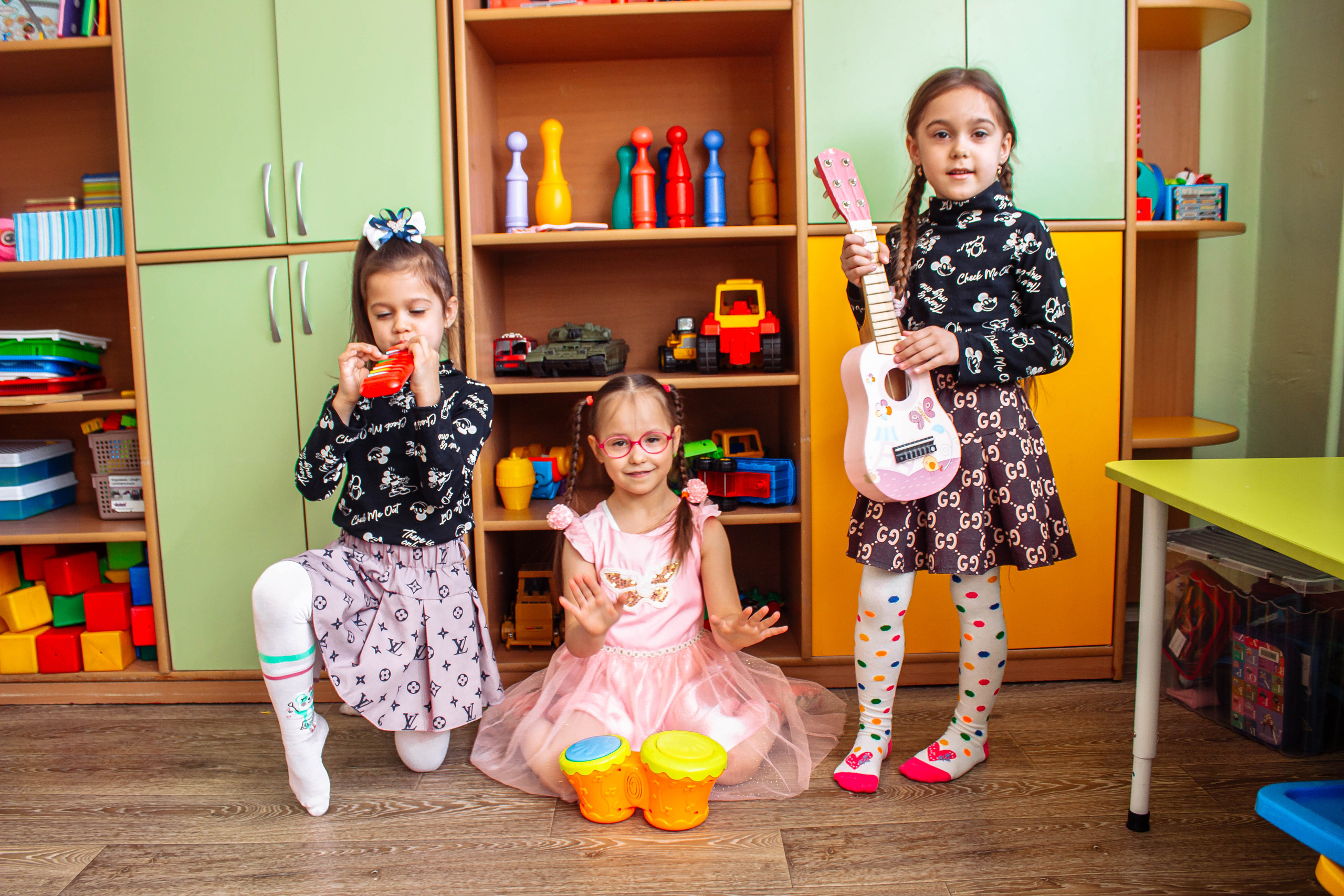 Выпускные альбомы  Axioma для детского сада. AXIOMA │ Выпускные альбомы в Иркуске. Альбом в подарок! Закажи сейчас!