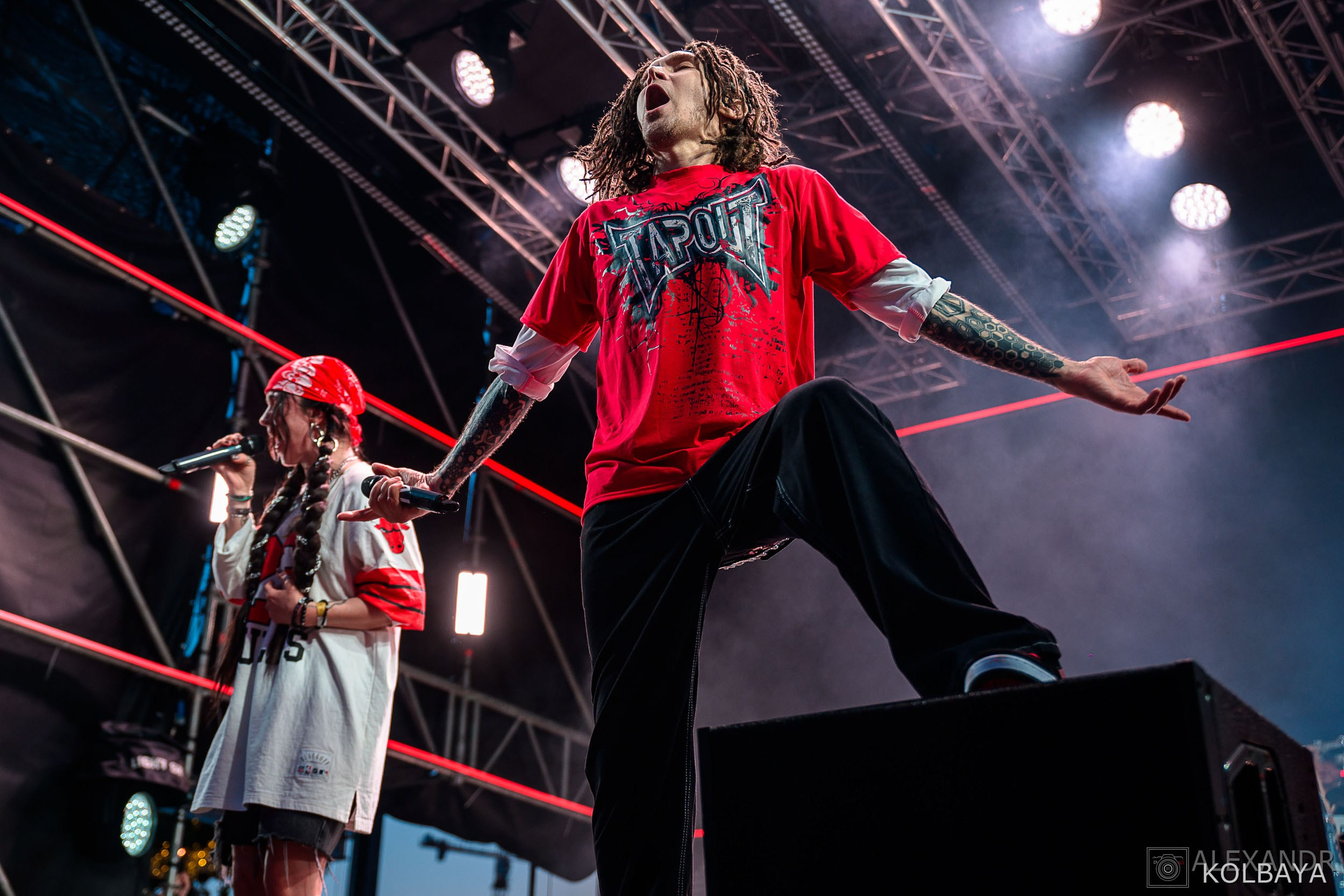 Фоторепортаж с концерта группы СЛОТ на Red Summer 2025. Концертный и театральный репортажный фотограф в Москве Александр Колбая