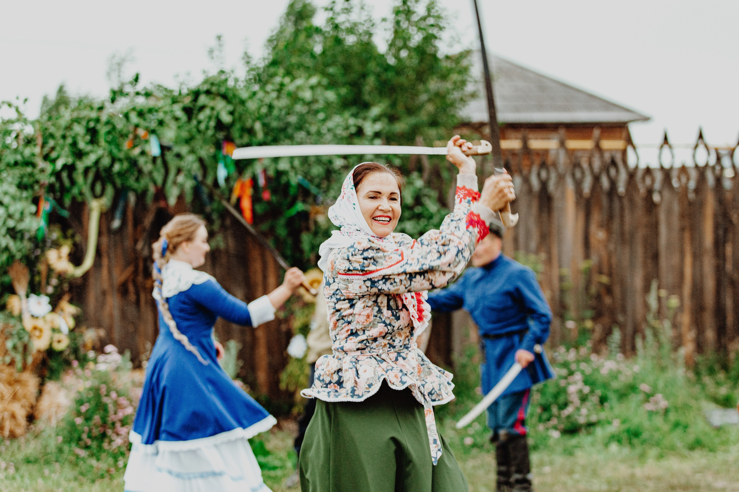 Фестиваль «Абалакское поле» XVI. Арт-фотограф Крис Л. в Тобольске: портрет, семейные, свадьбы