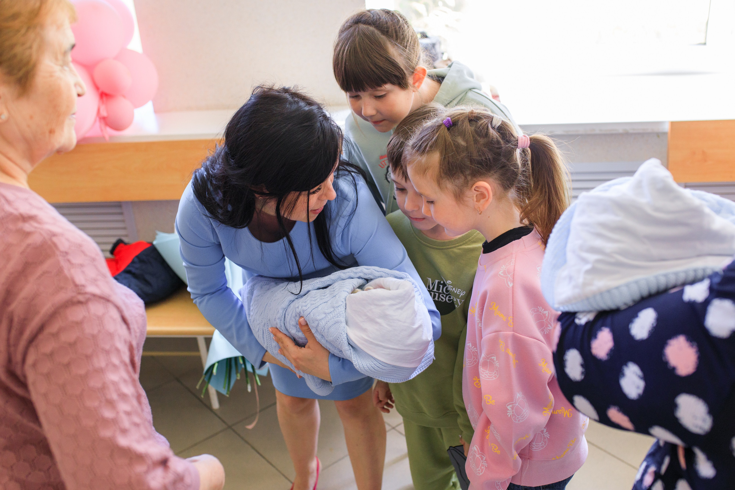 Съемка выписки из роддома. Фотограф в Уфе Ирина Идрисова