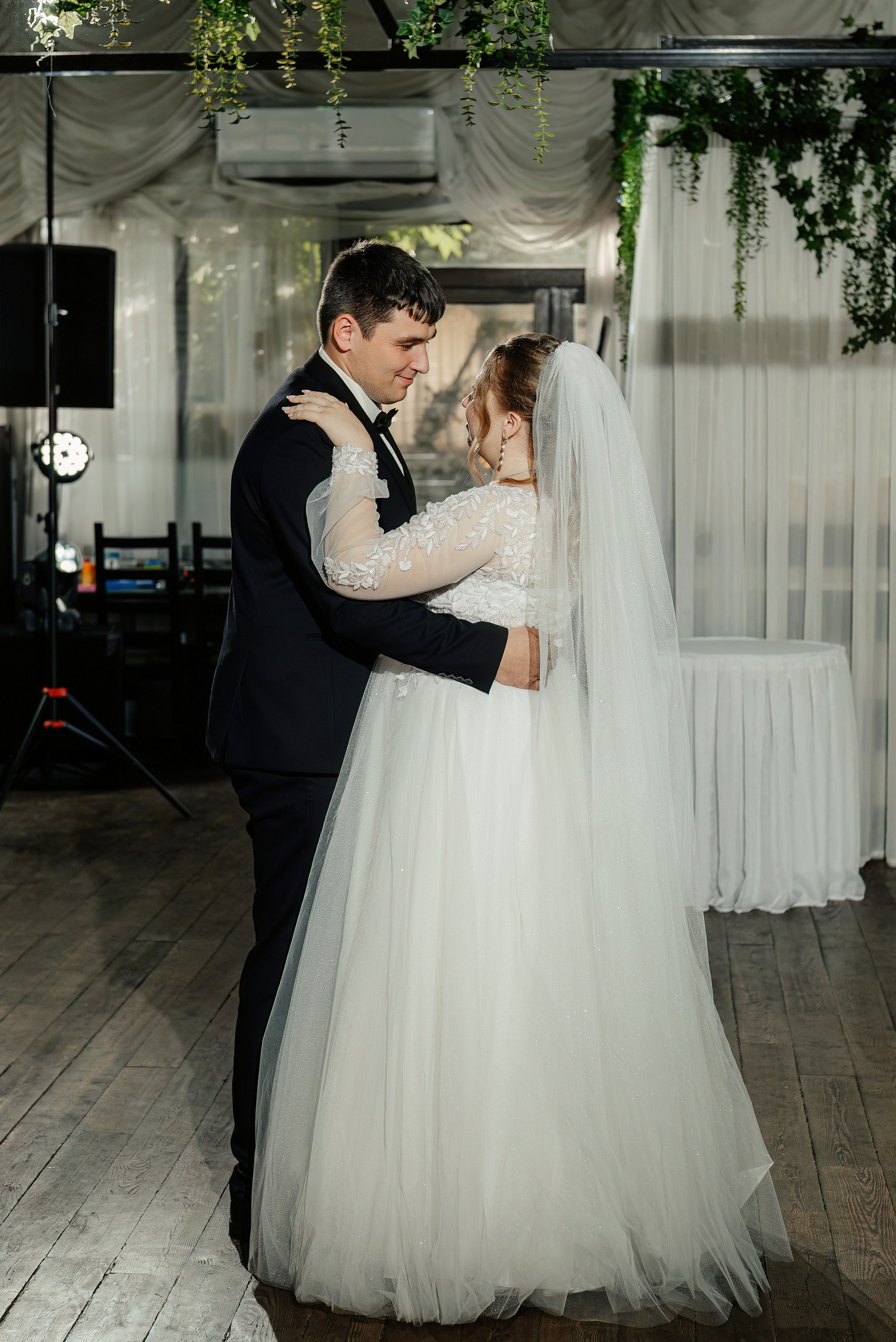 Валерия и Максим. Свадебный и репортажный фотограф Никита Сницарев в Барнауле