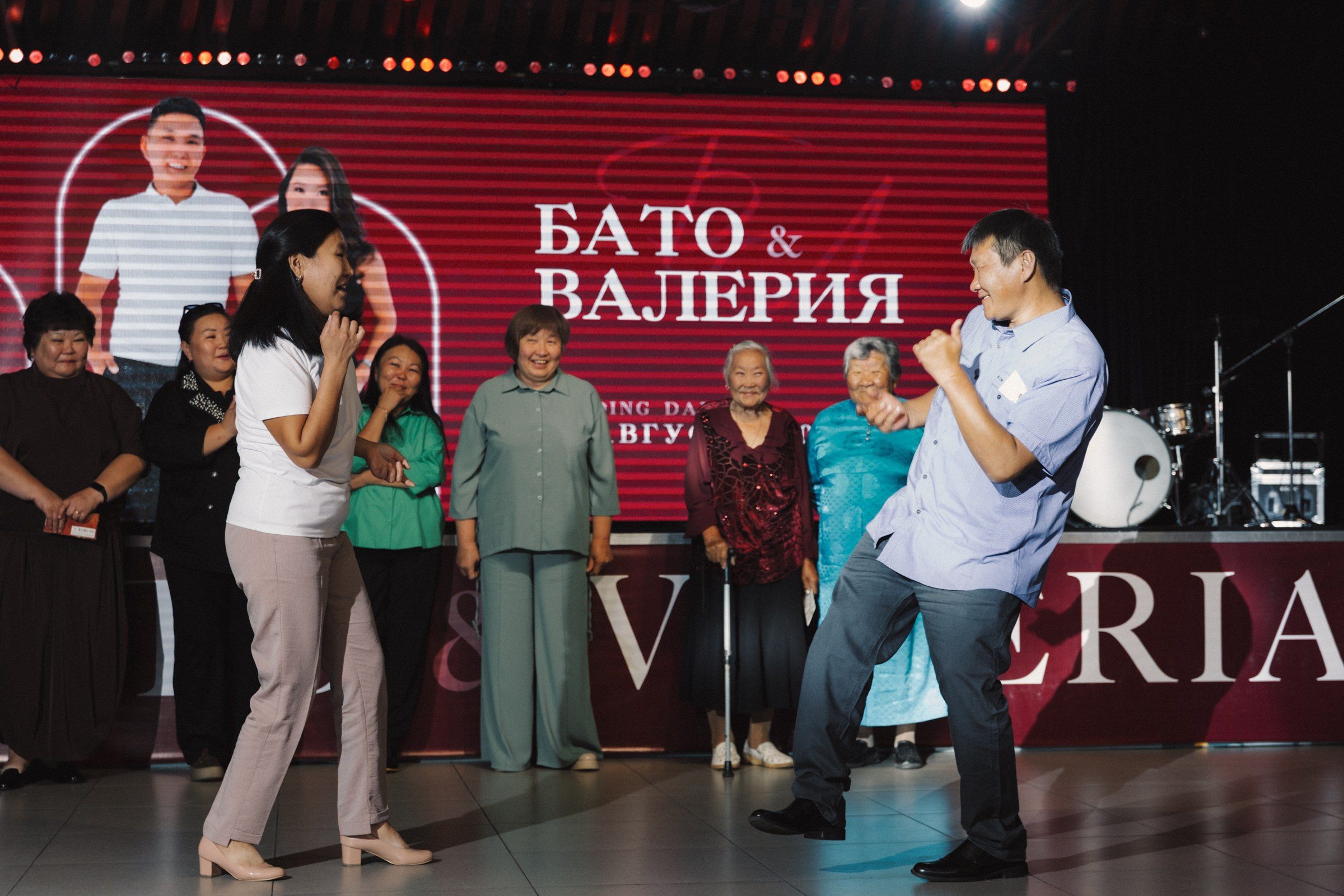 Бато и Валерия. Фотограф Улан-Удэ