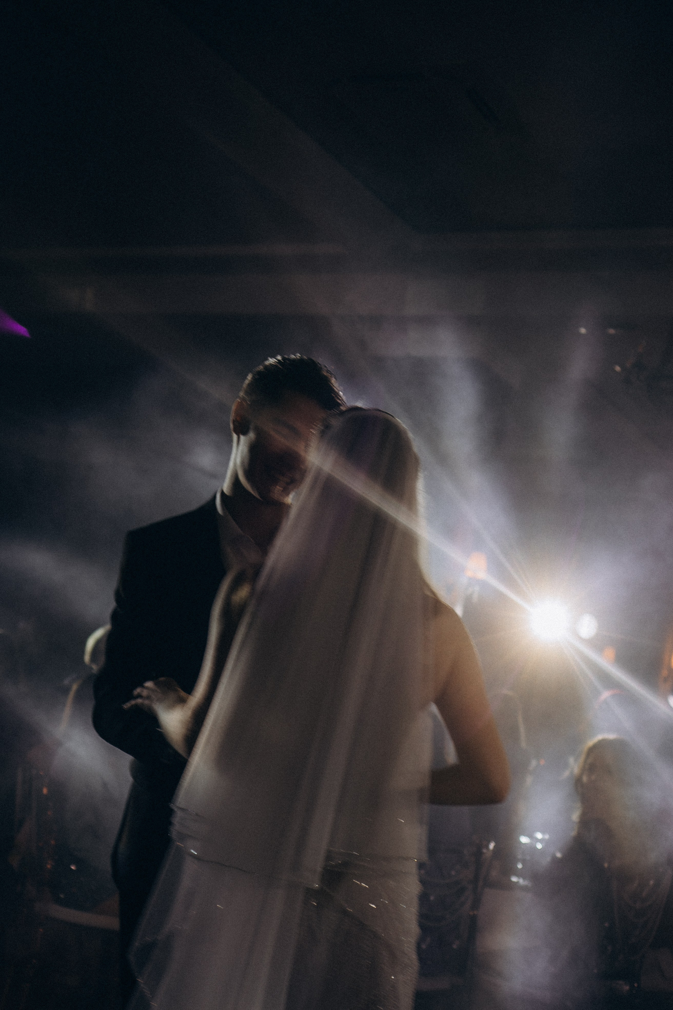 СВАДЕБНАЯ СЬЕМКА СБОРОВ В ОТЕЛЕ И ВЫЕЗД НА ЦЕРЕМОНИЮ (СНЯТО В СИБИРЕ В НИЖНЕВАРТОВСКЕ). Профессиональный фотограф, Санкт-Петербург — Виктория Богомолова