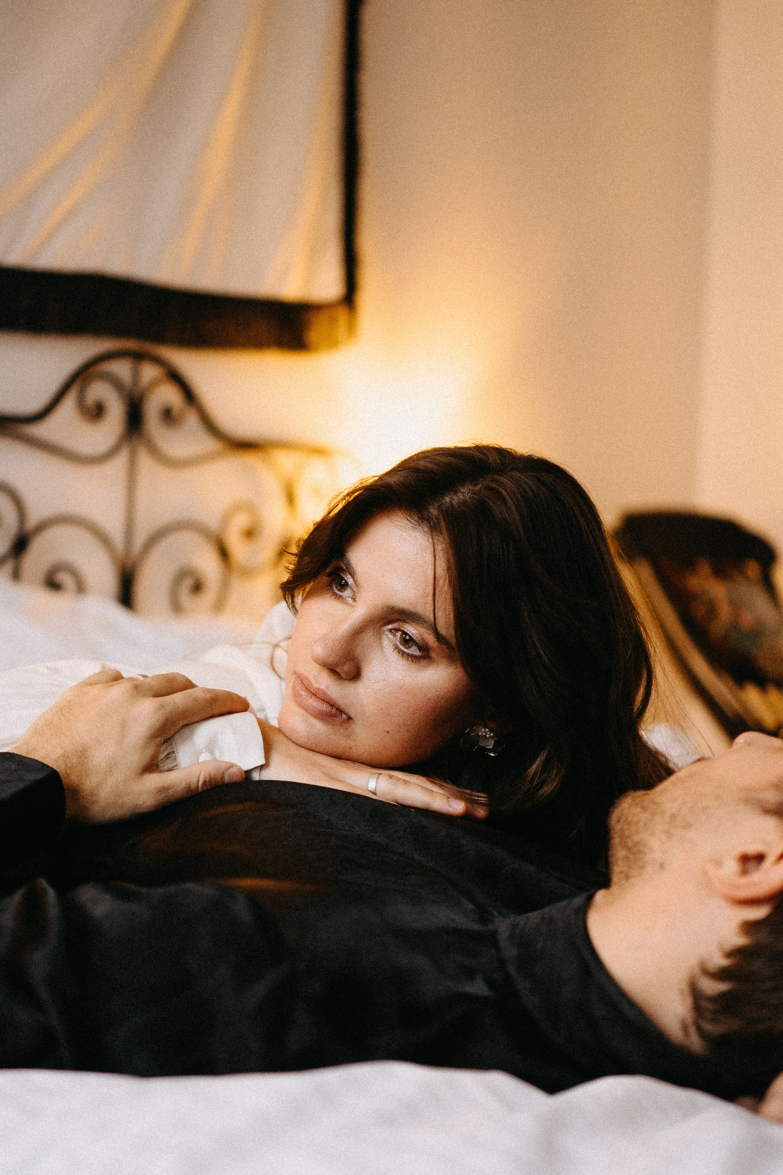 СБОРЫ ЖЕНИХА И НЕВЕСТЫ В УЮТНОЙ КВАРТИРЕ В ЦЕНТРЕ САНТК-ПЕТЕРБУРГА. Профессиональный фотограф, Санкт-Петербург — Виктория Богомолова