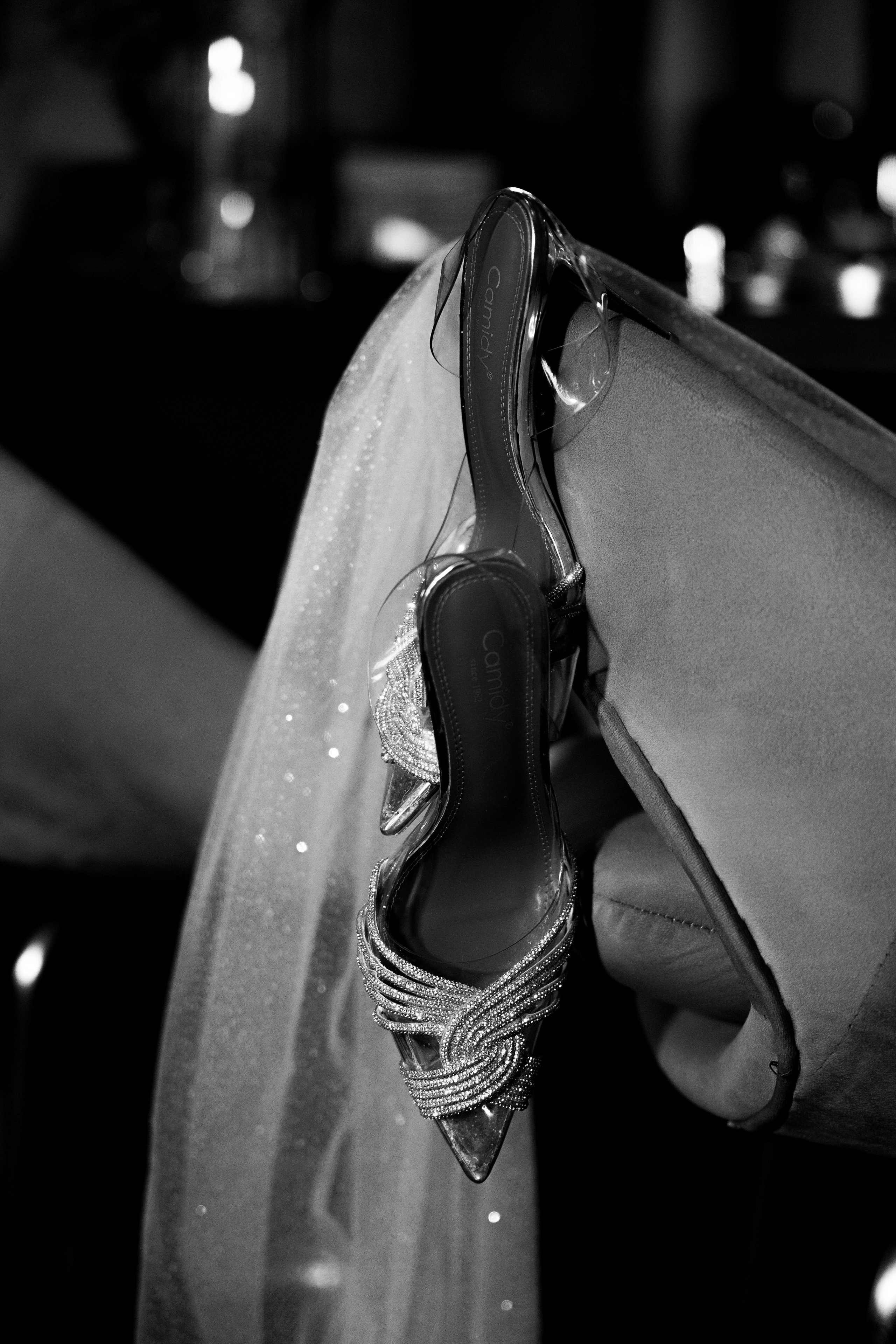 Свадебная серия в баре. Свадебный и семейный фотограф  во Владивостоке Ольга Украинец