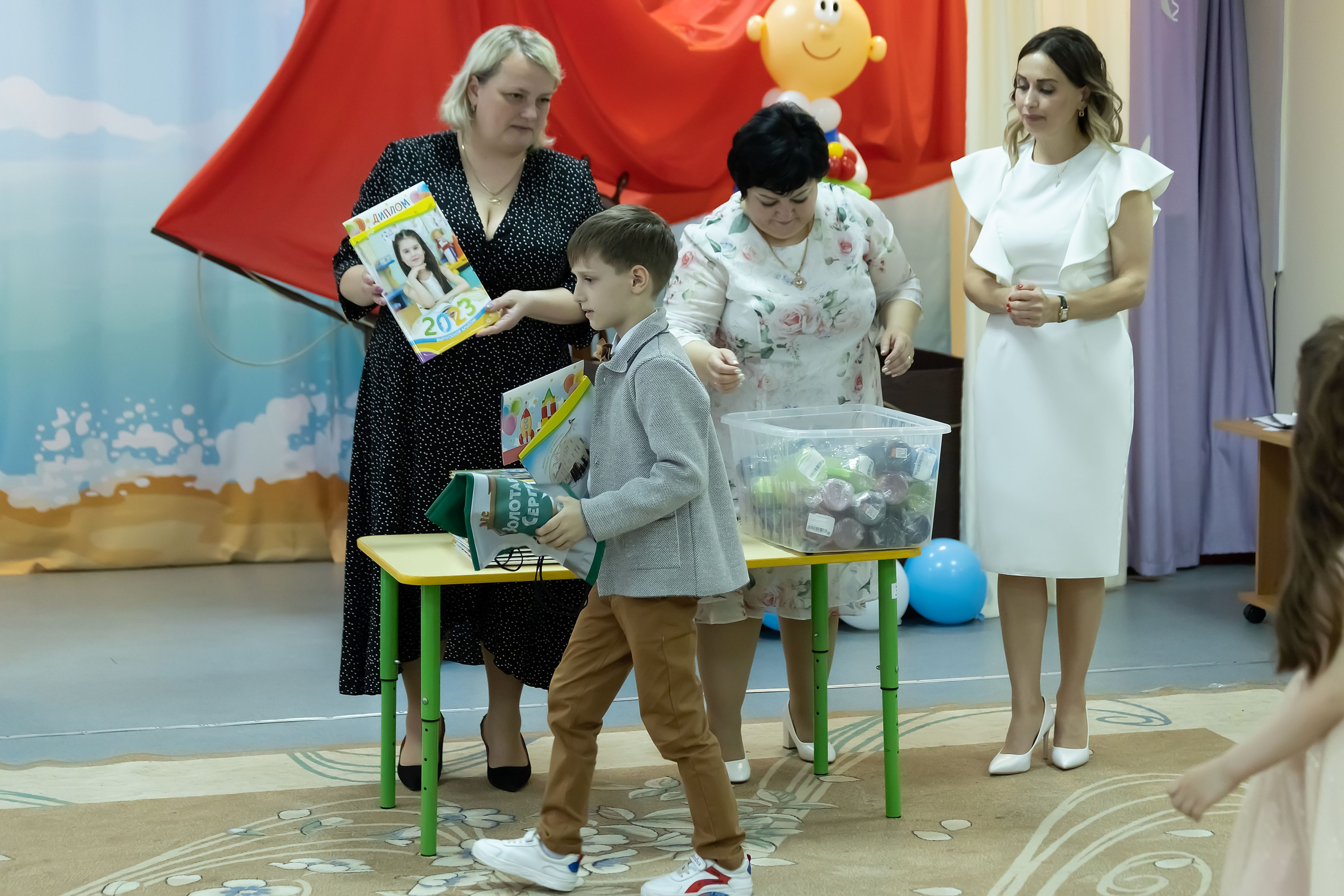 Выпускной Детский сад «Малинка». Семейный, индивидуальный фотограф в Москве Ангели Марина