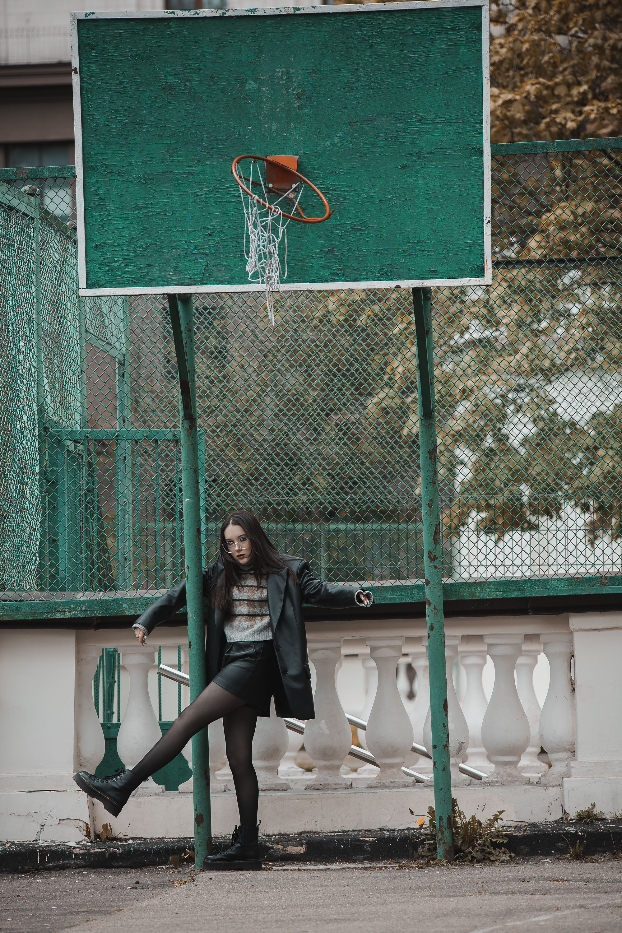 Во дворе сталинской высотки. Семейный, индивидуальный фотограф в Москве Ангели Марина