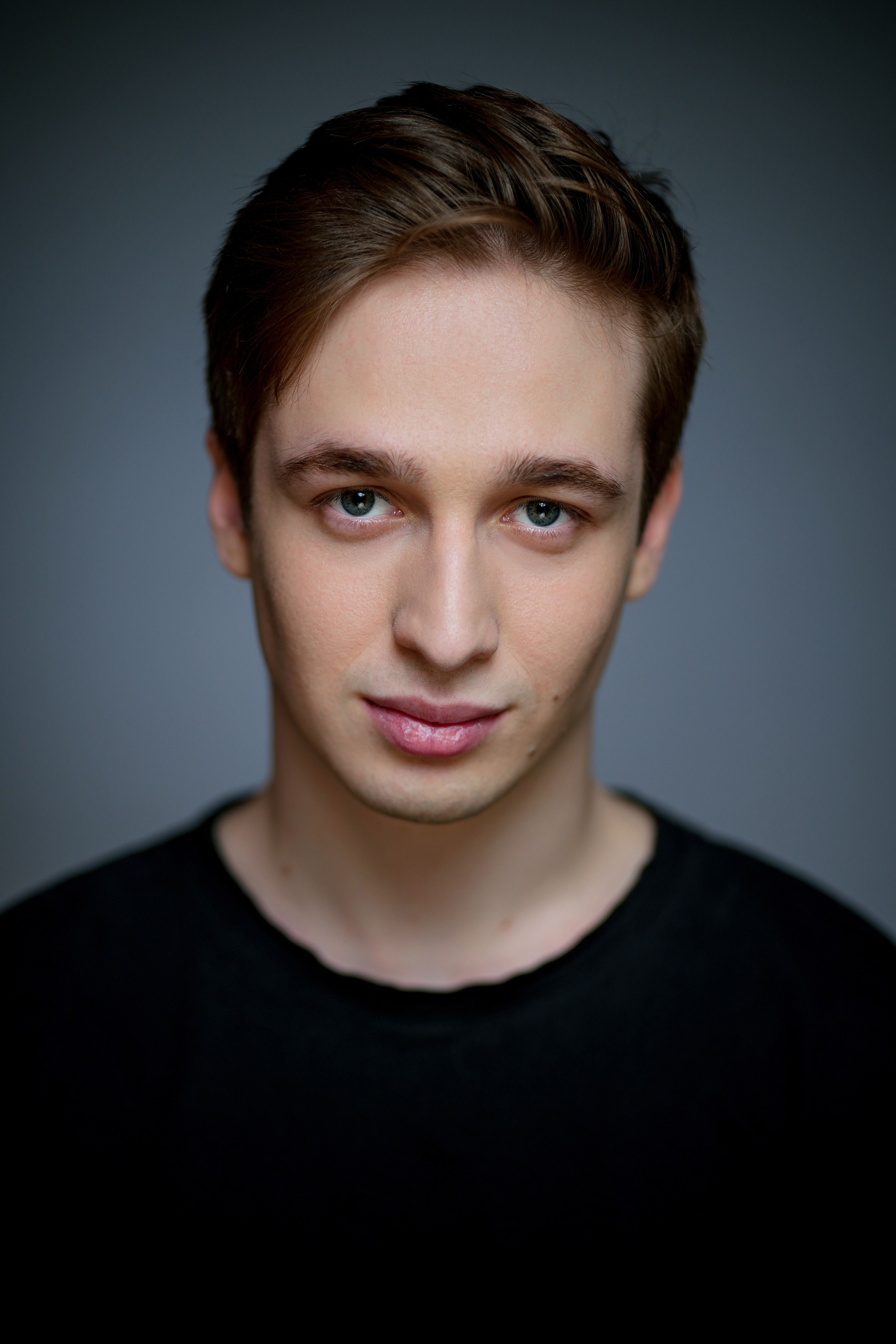 Актёр Ярослав Заргаров. Портретная съемка в Москве, студийный фотограф Игорь Фомин