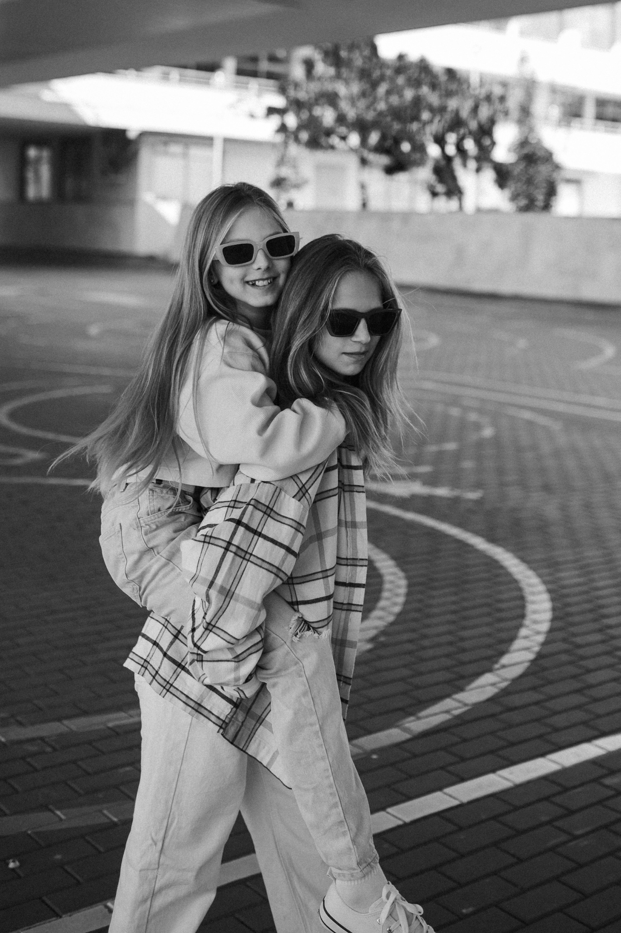 Марина и девочки. Www.ostermiller.ru