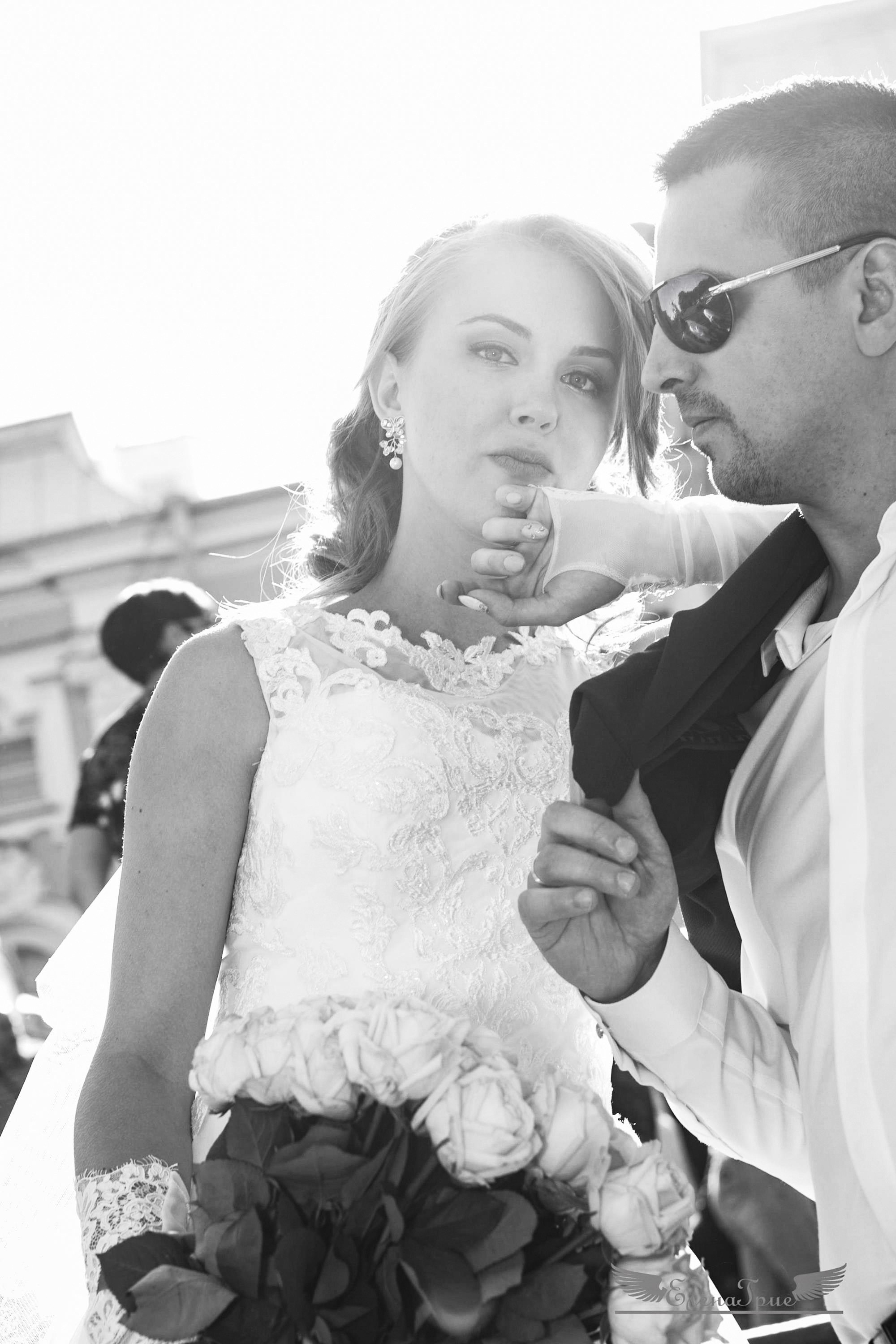 Регистрация в Петергофе, прогулка на метеоре. Елизавета и Роман. Свадебный, семейный и контент фотограф в Санкт- Петербурге Елена Грие