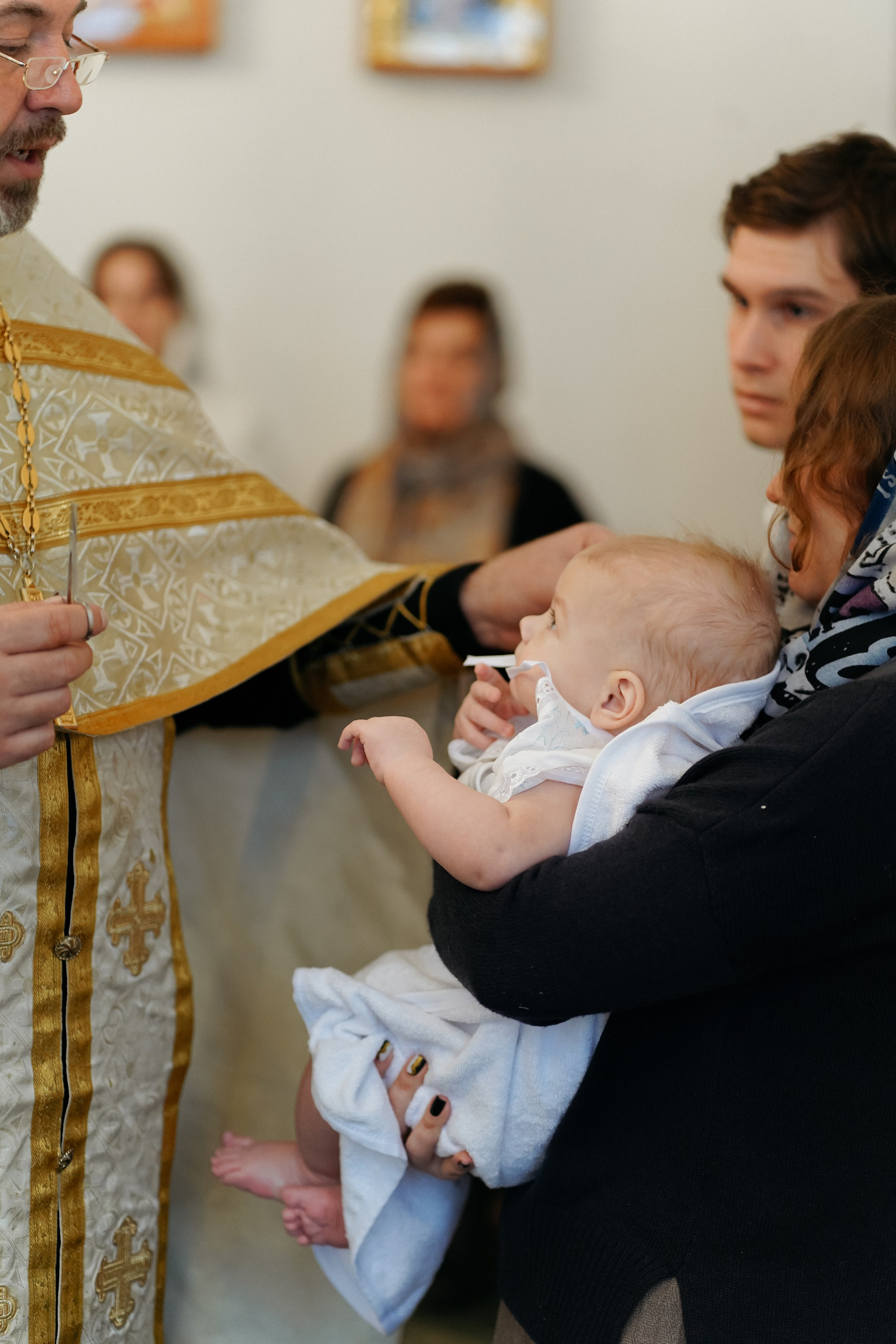 Таинство крещения Льва. Фотограф в Москве Тарасенко Татьяна
