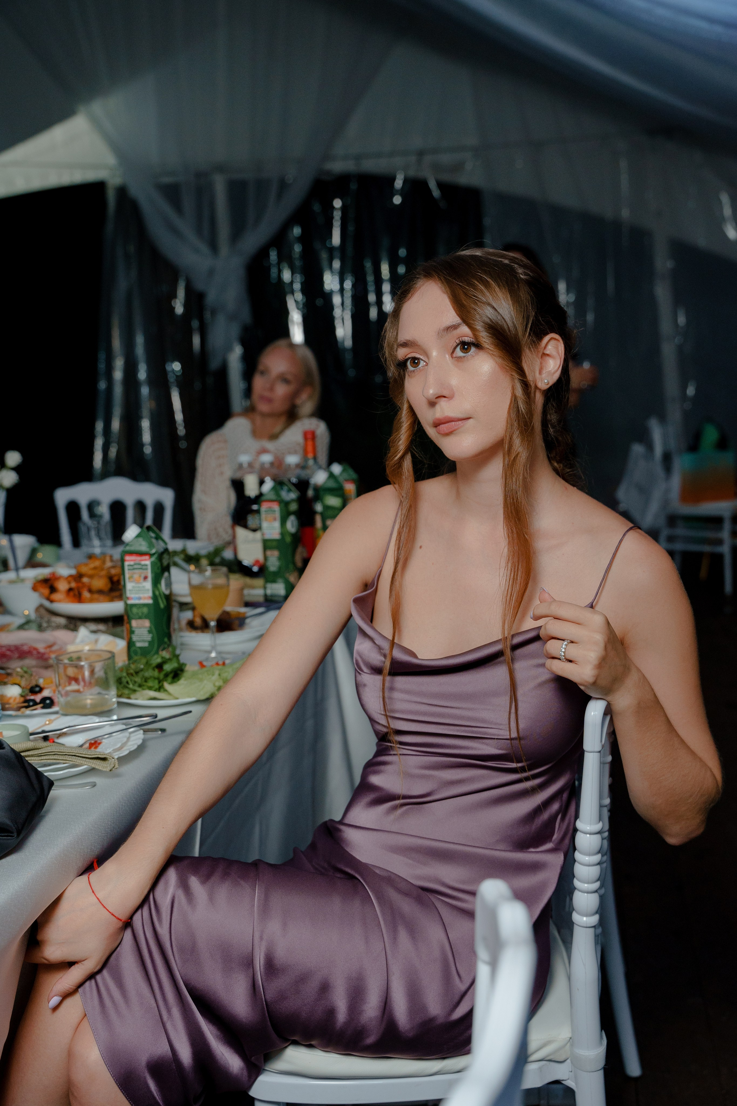 День рождения в шатре на водохранилище. Репортажный фотограф Москва Сергей Дружинин