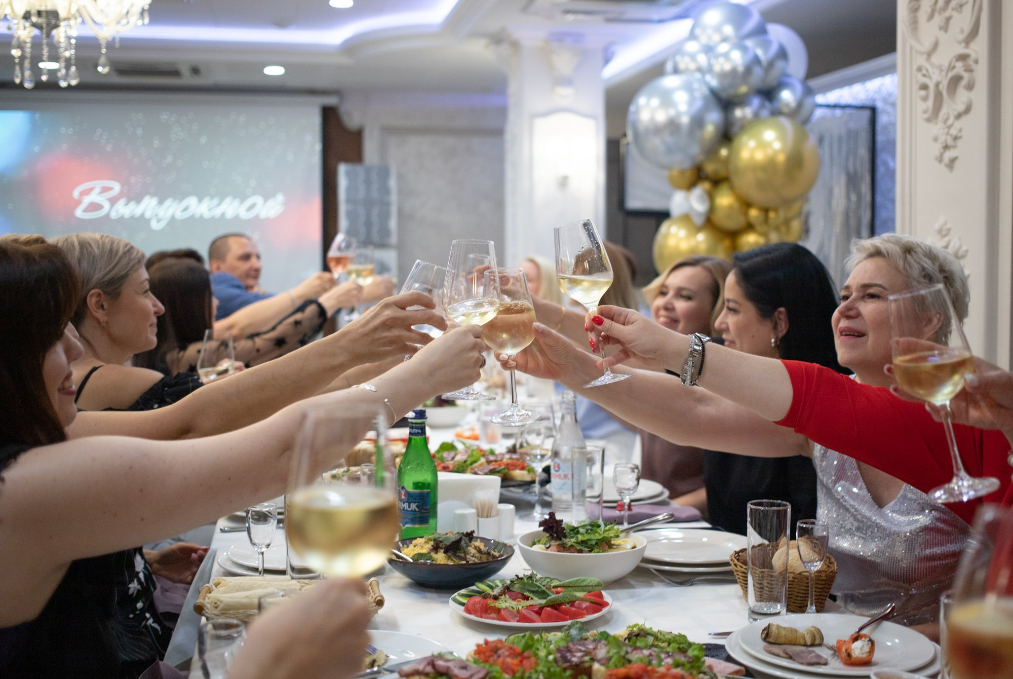 Выпускной 9-й класс. Репортажный, промышленный и маркетплейс-фотограф Дмитрий Чернат