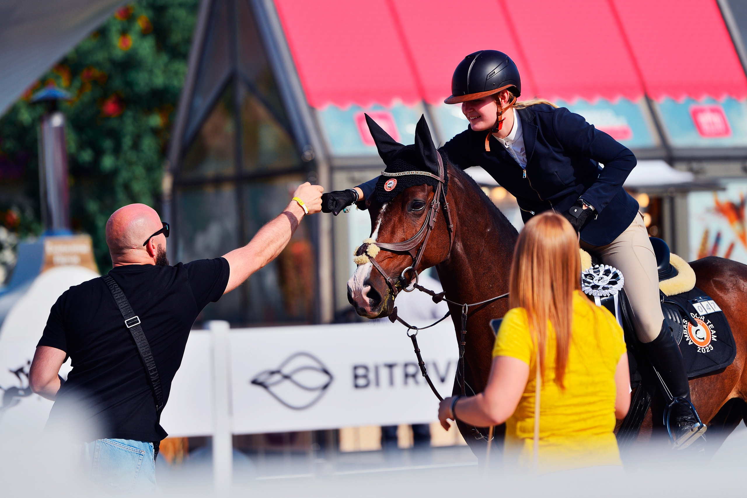 Репортаж Bitriver. Конный фотограф Alesya Safe