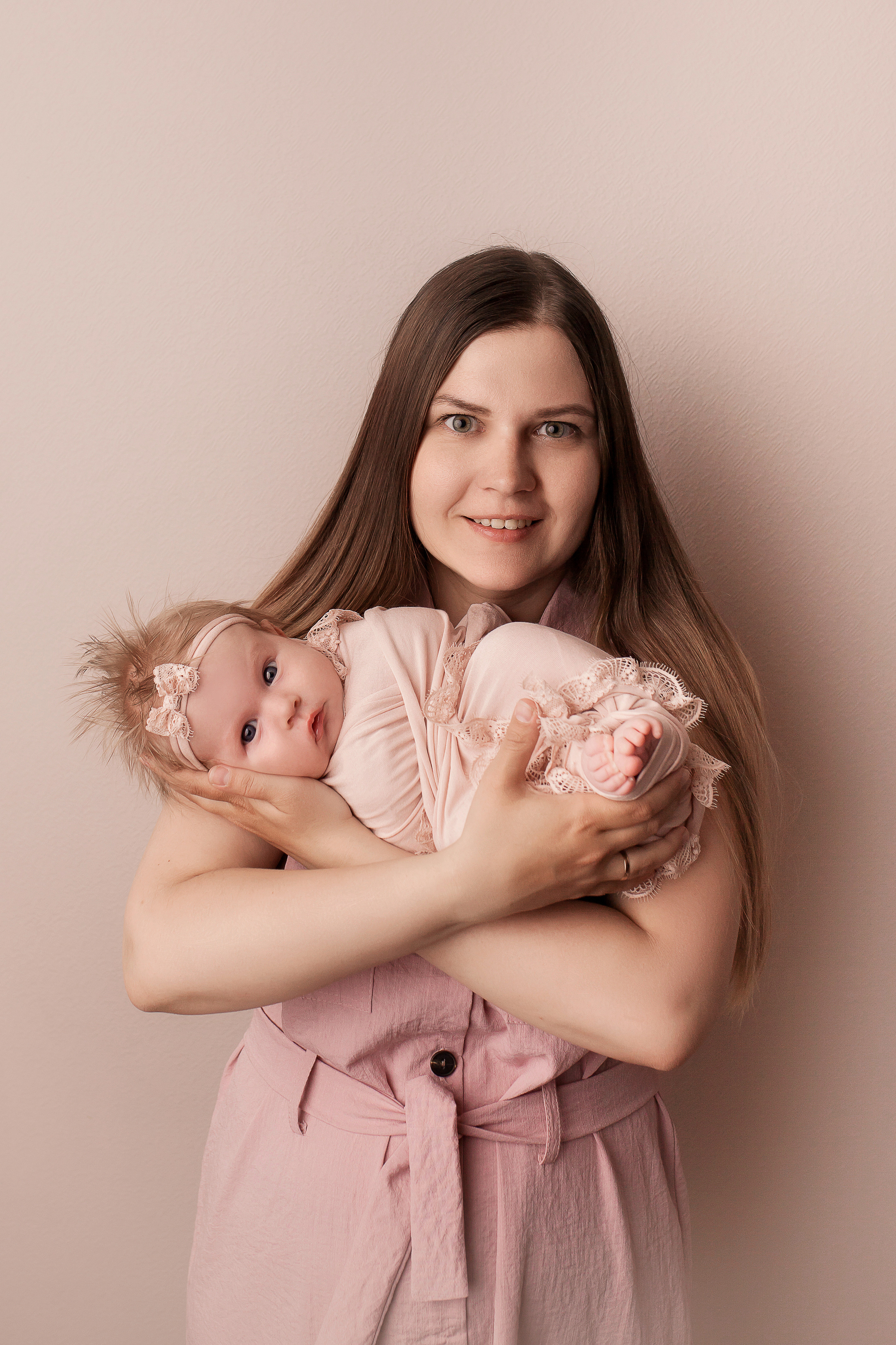 Дианочка, 1 месяц. Фотограф новорожденных в Новокузнецке Анна Горошникова