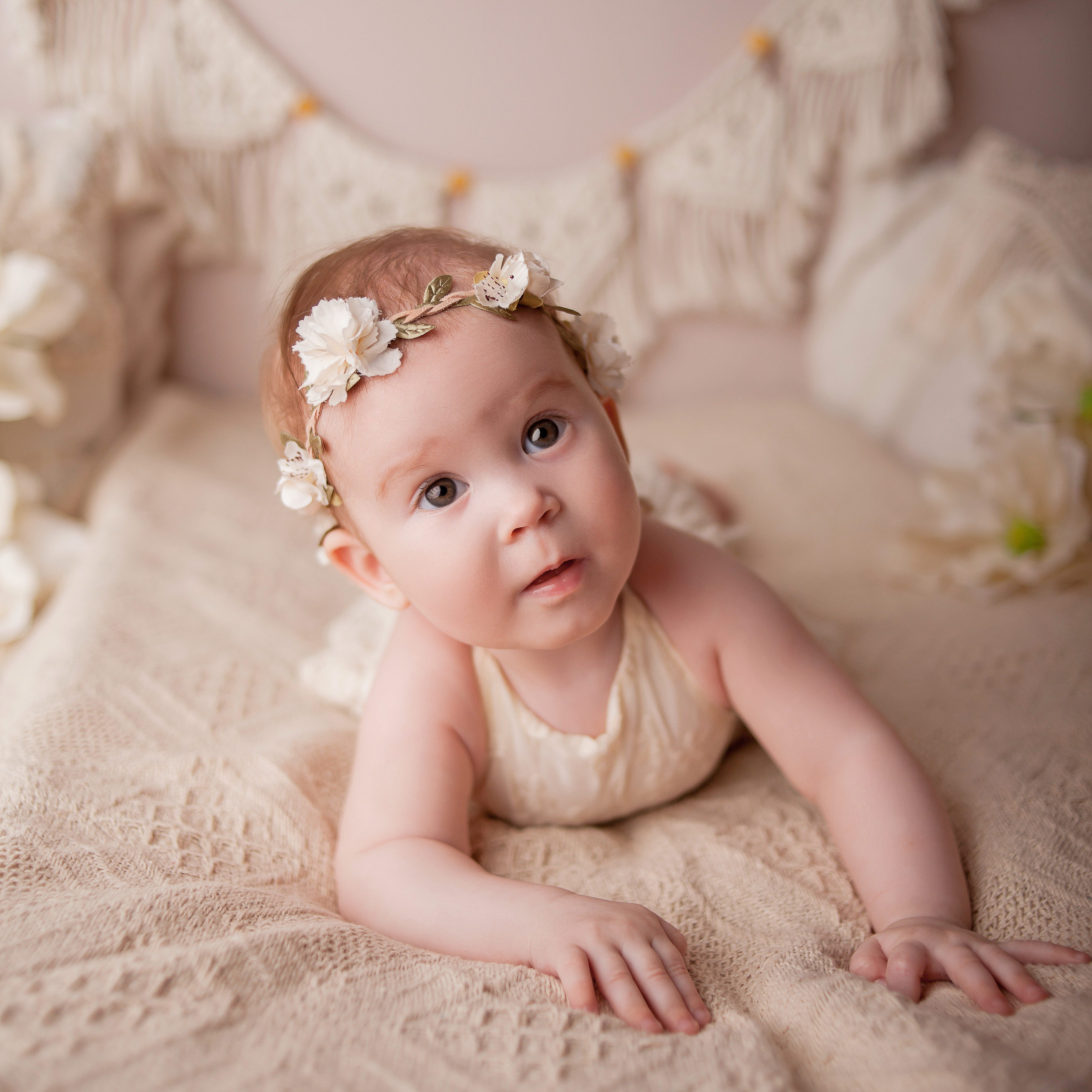 Алина, 7 месяцев. Фотограф новорожденных в Новокузнецке Анна Горошникова