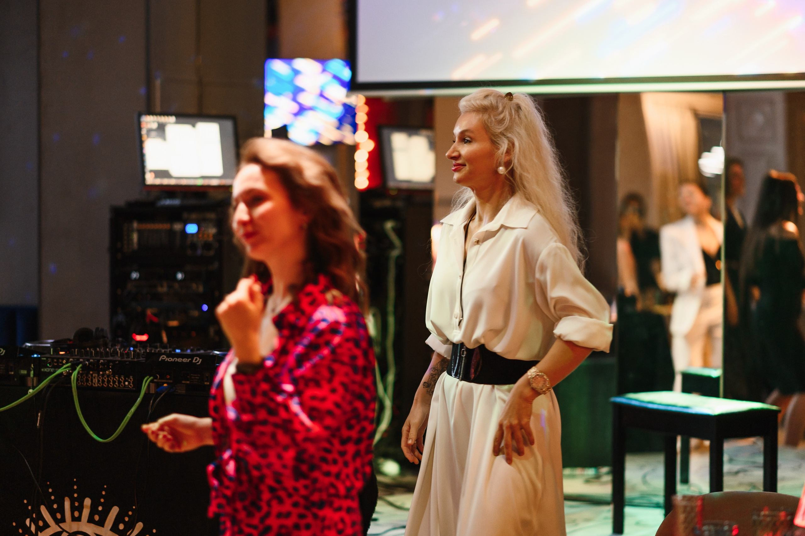 День рождения в формате выступления. Wedding and family photographer USA