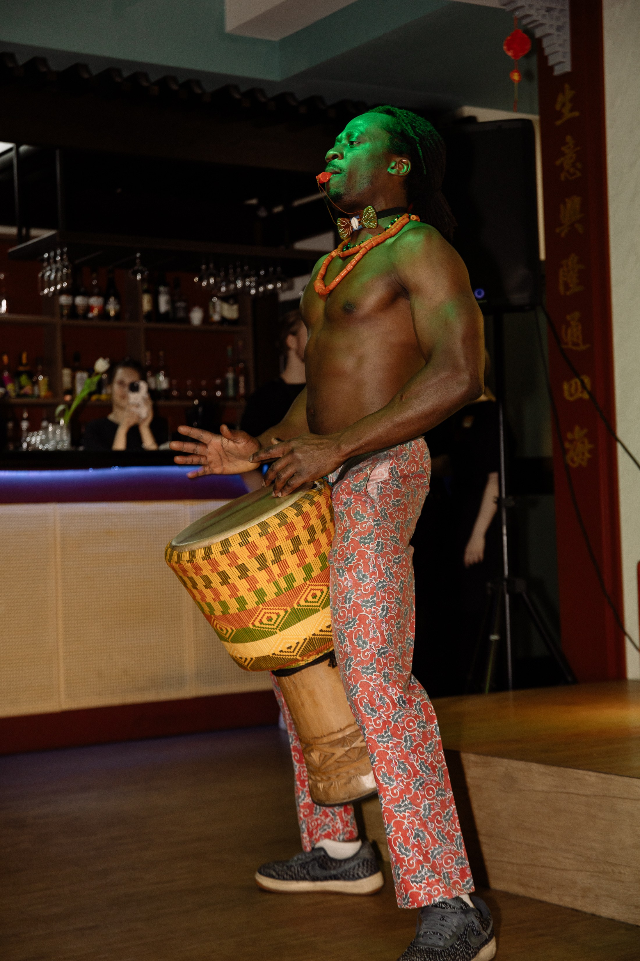 Вечеринка в кафе Sinlun. Фотограф Юлия Мальцева