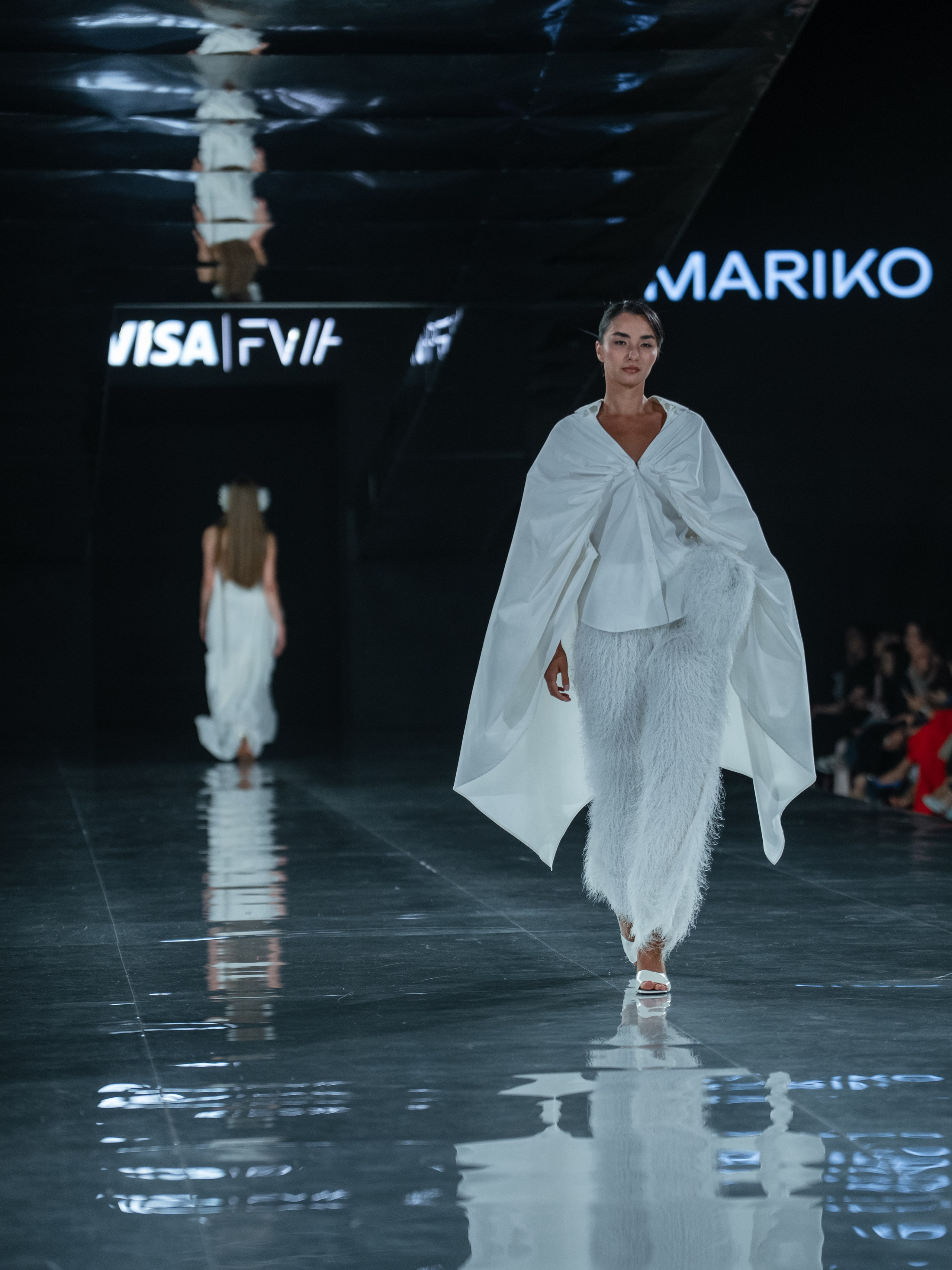 Visa Fashion Week Pre-Fall Mariko. Сайт Алматинского НЮ АРТ, будуар и фэшн фотографа Дениса Карпенко