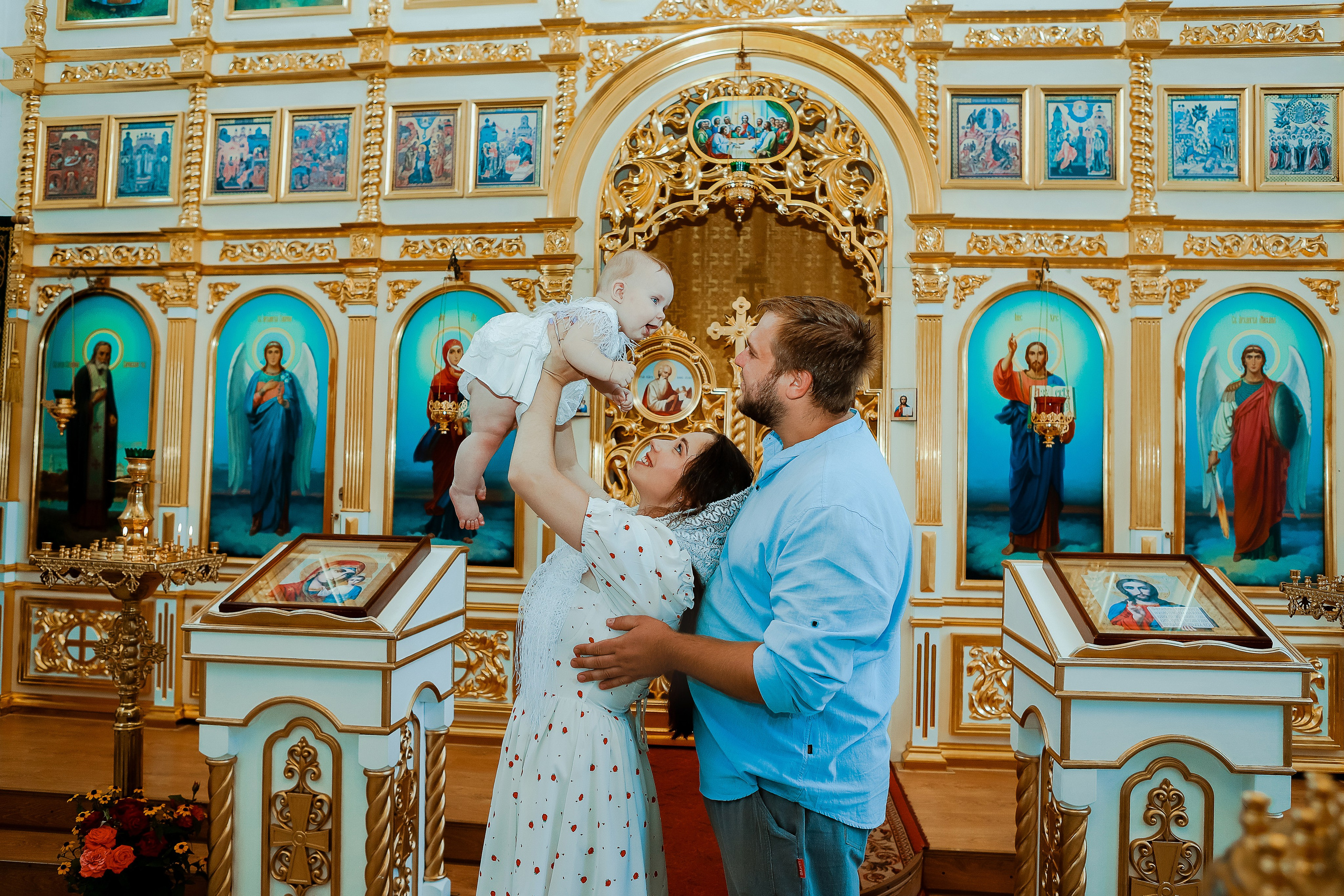 Таинство Крещения Отца и Дочери. Свадебный фотограф Евгения Фролова г. Каменск-Шахтинский, Донецк, Ростов