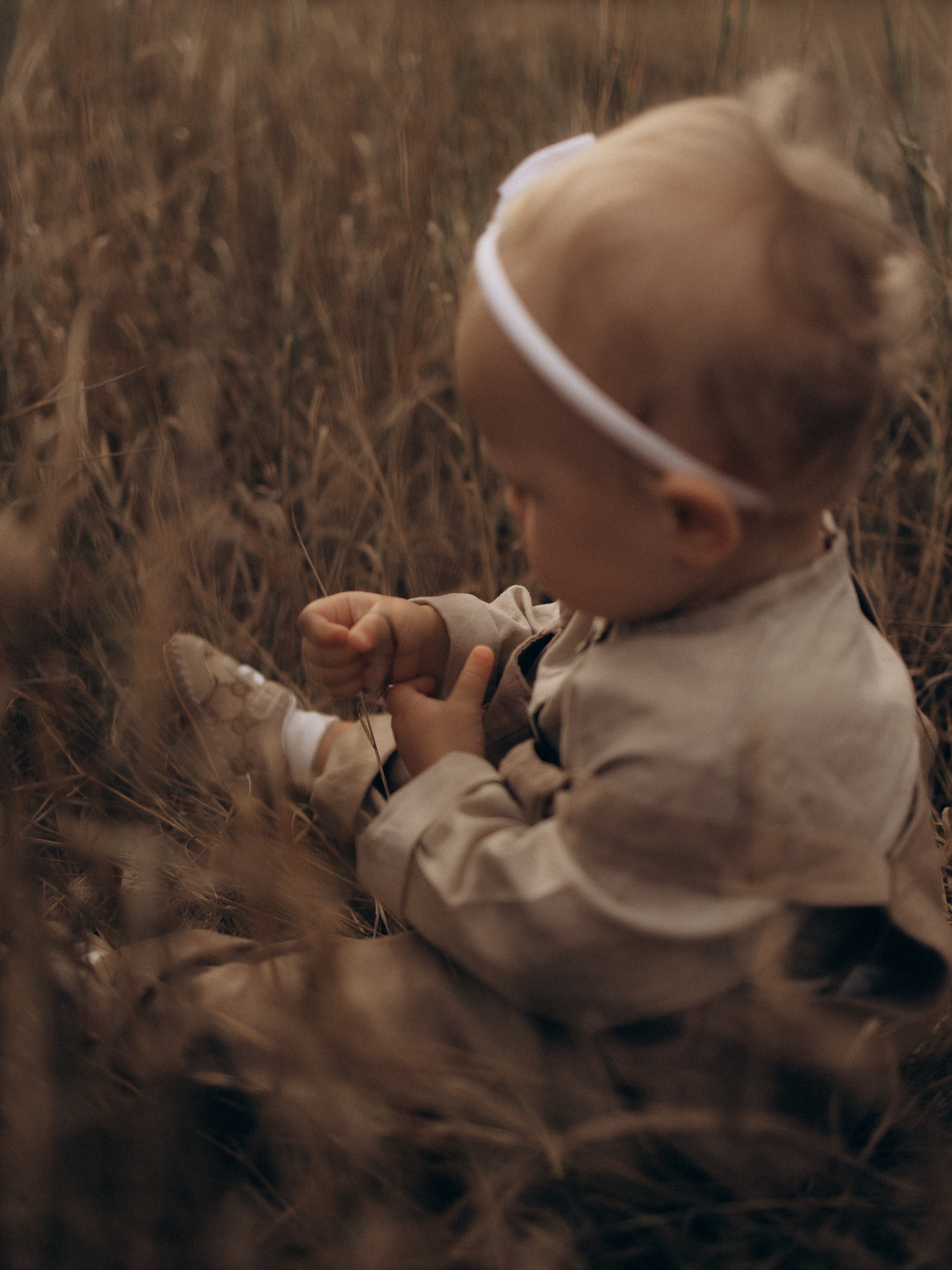 Мама с дочкой. Конюшня. Семейный фотограф в Краснодаре Храмова Анна