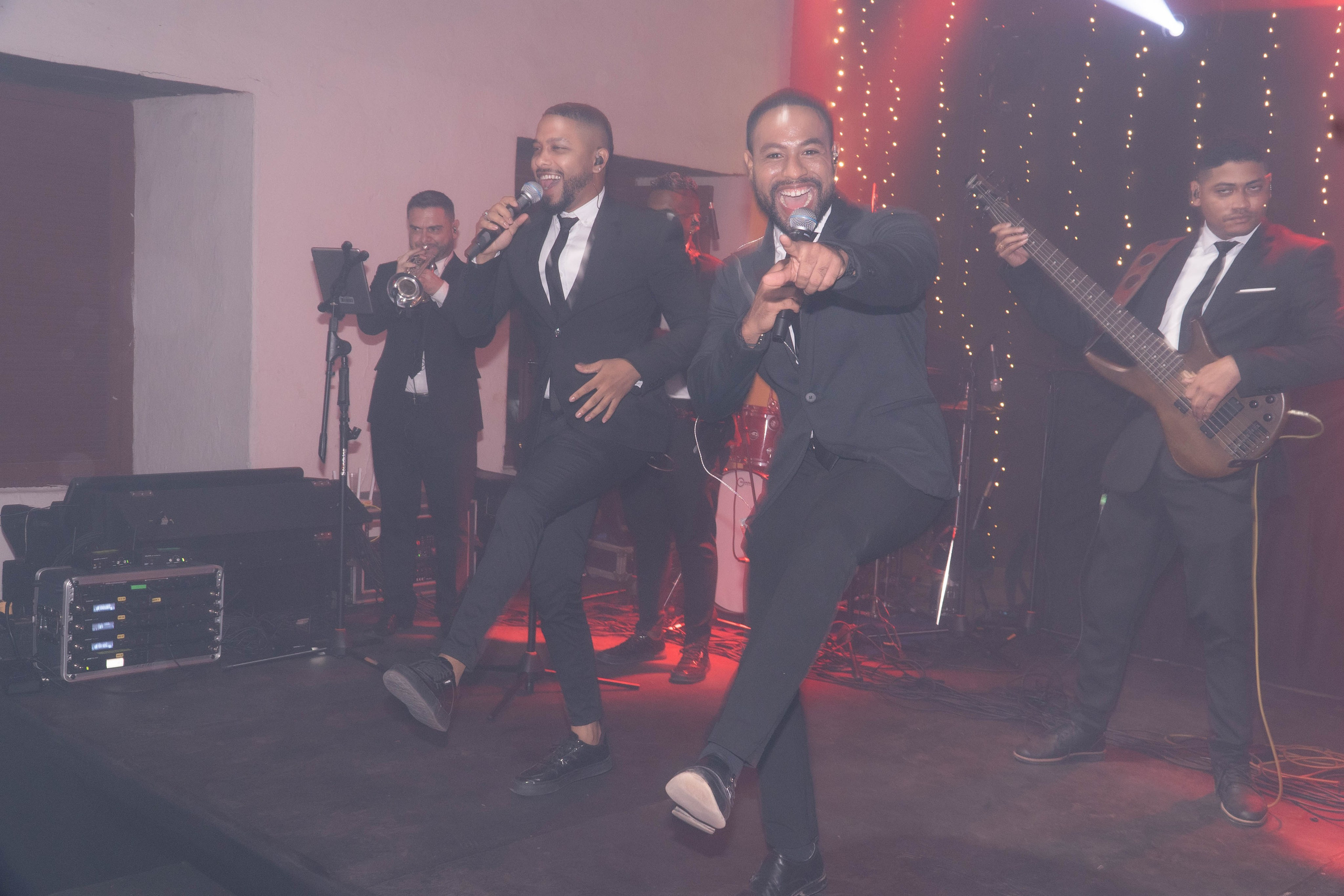 Catalina and Romain. Wedding Photographer in Barcelona and Medellin