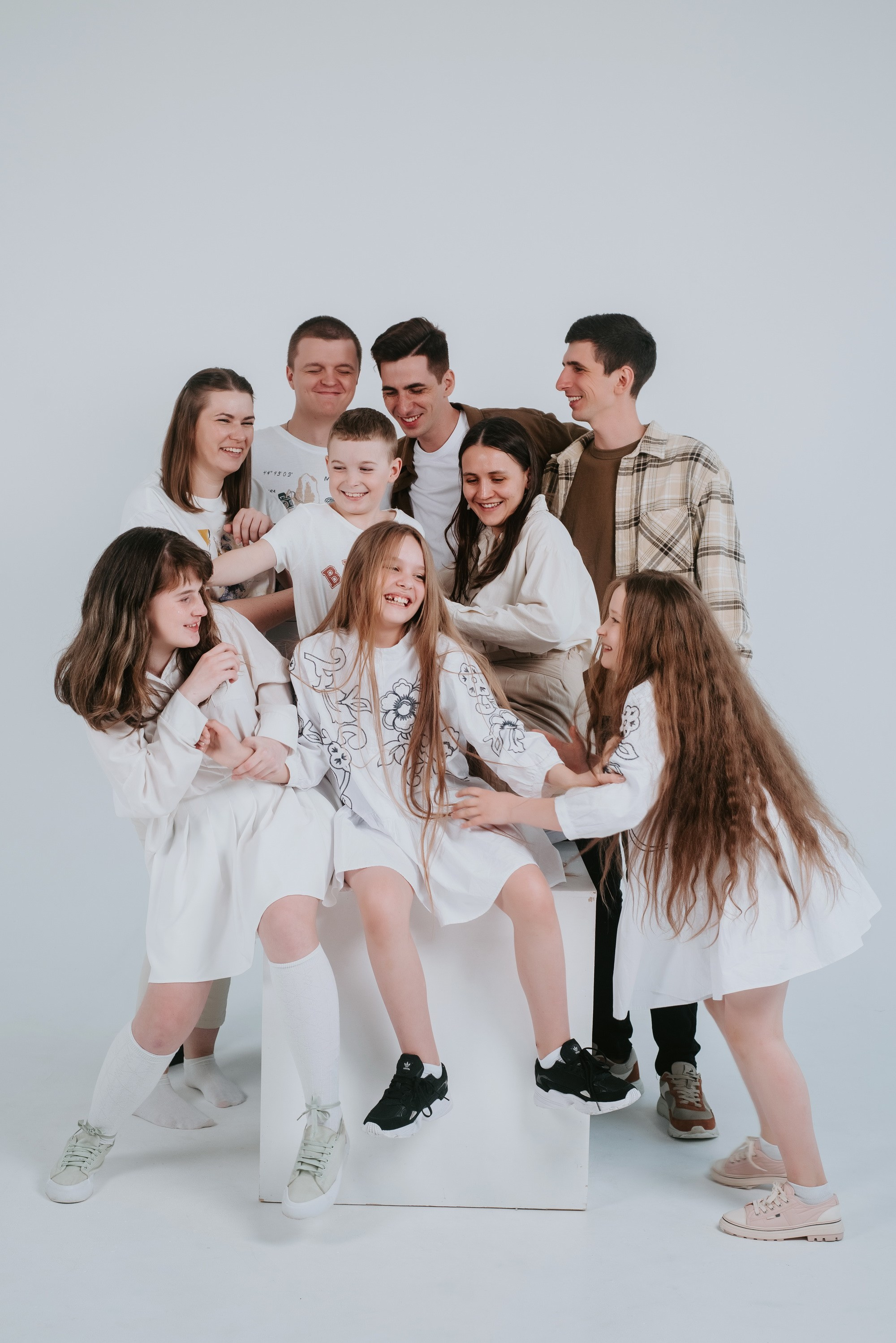 Большая семейная фотосессия. Фотограф Ярмишко Дарья. Выпускные фотокниги